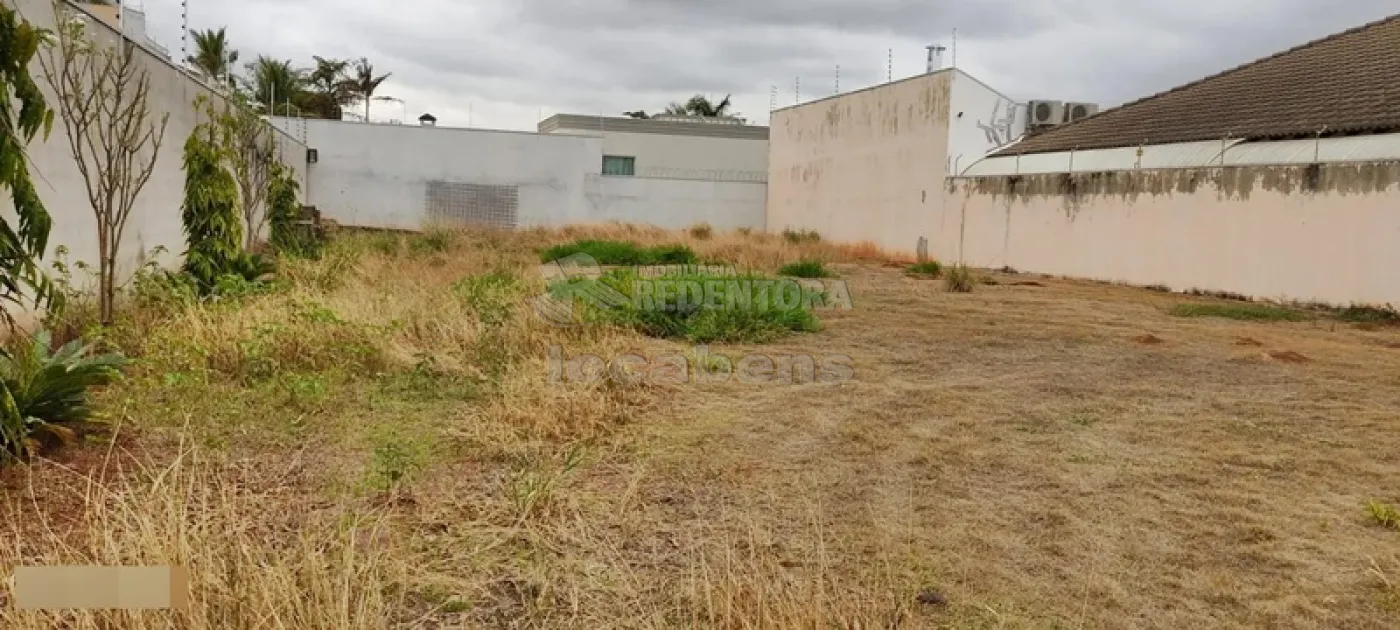 Comprar Terreno / Padrão em São José do Rio Preto R$ 450.000,00 - Foto 1