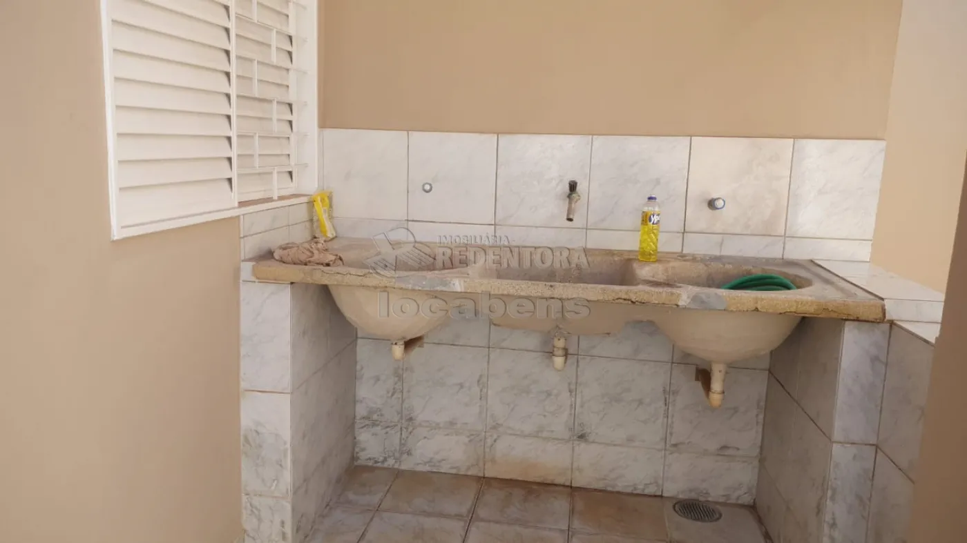 Alugar Casa / Padrão em São José do Rio Preto R$ 2.200,00 - Foto 15