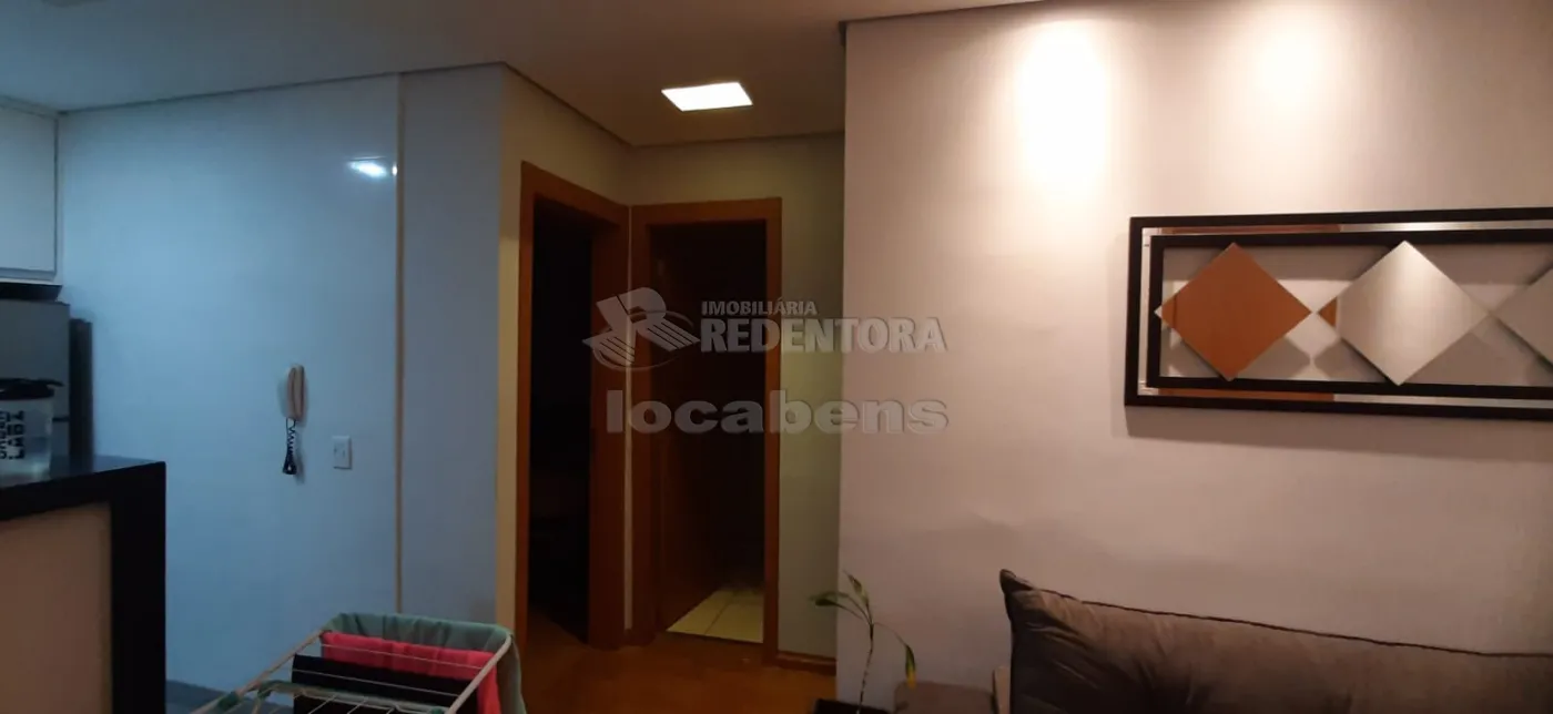 Comprar Apartamento / Padrão em São José do Rio Preto R$ 180.000,00 - Foto 2