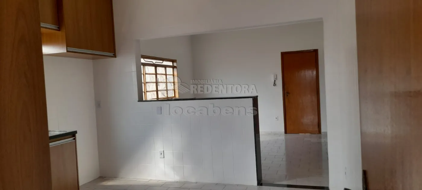 Alugar Casa / Padrão em São José do Rio Preto R$ 2.200,00 - Foto 6