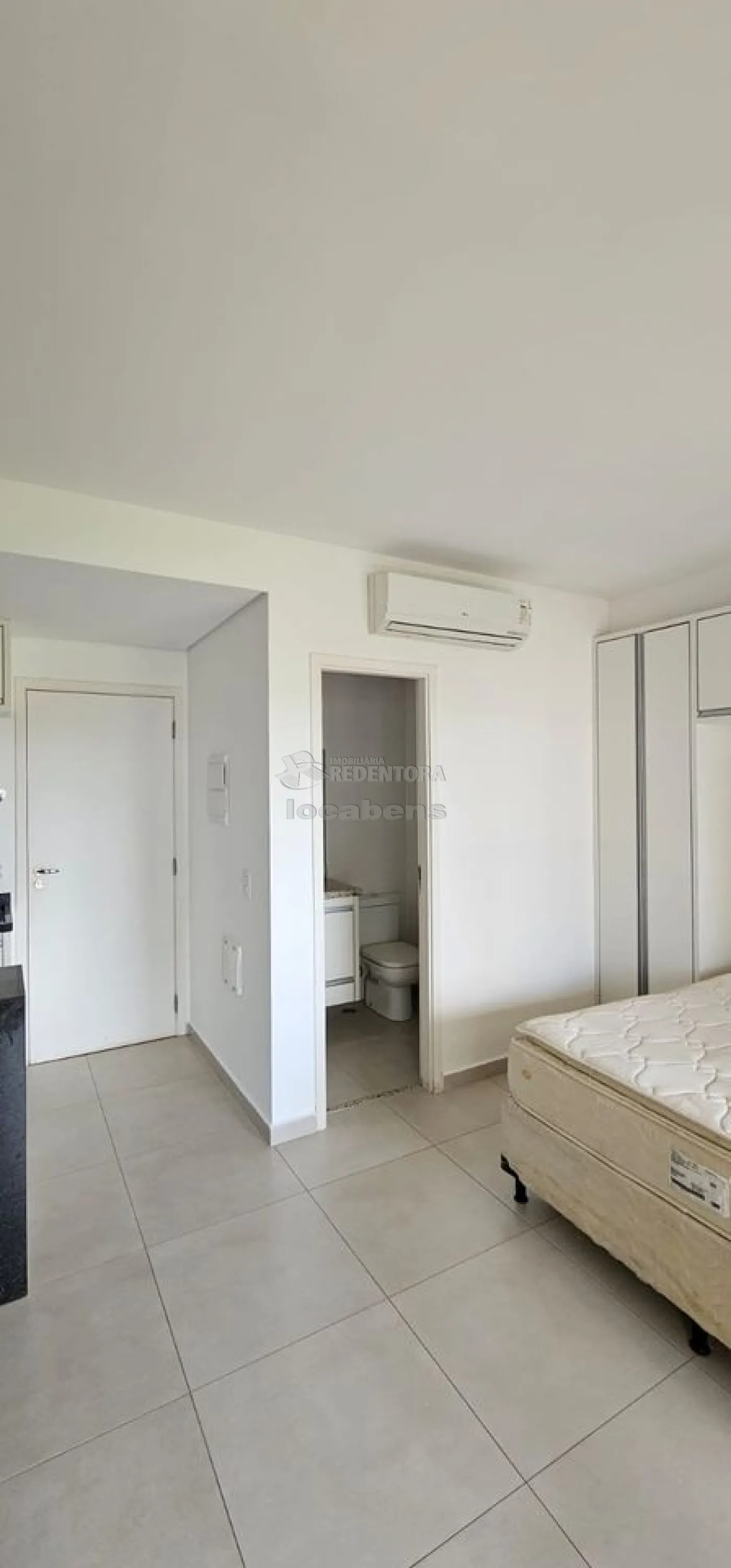 Alugar Apartamento / Padrão em São José do Rio Preto R$ 1.800,00 - Foto 3