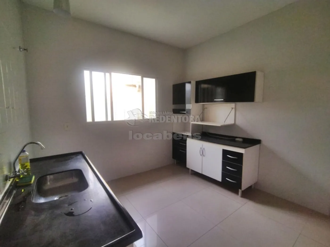 Alugar Casa / Padrão em São José do Rio Preto R$ 1.350,00 - Foto 6