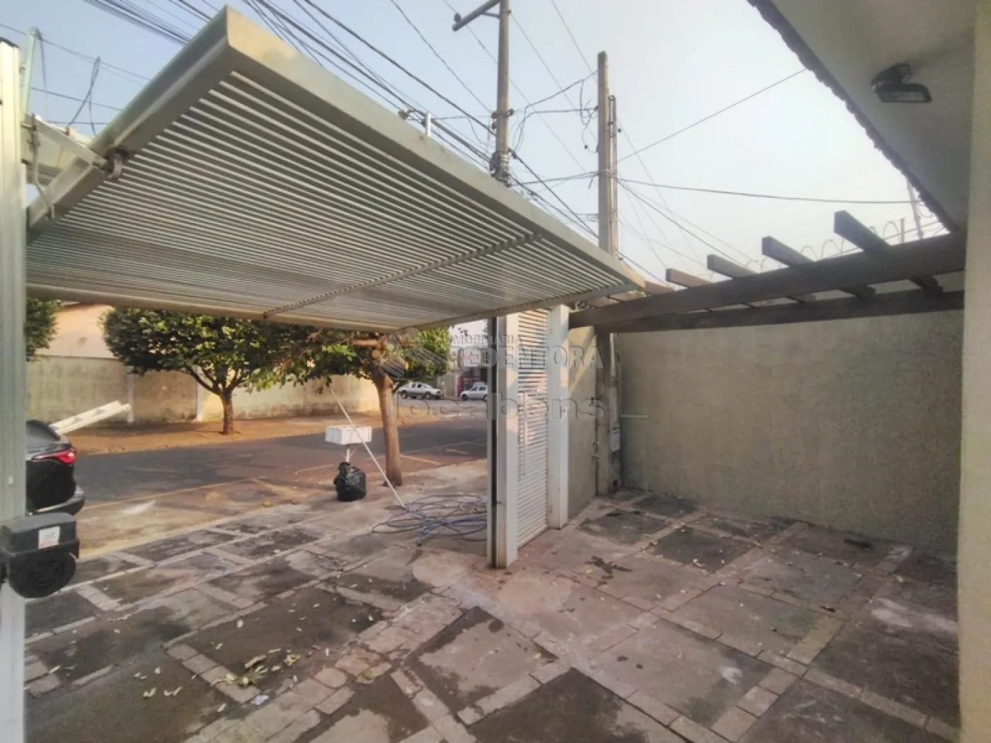 Alugar Casa / Padrão em São José do Rio Preto R$ 1.350,00 - Foto 2