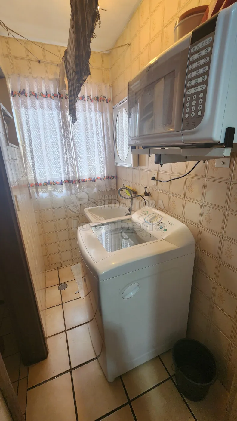 Alugar Apartamento / Padrão em São José do Rio Preto R$ 2.200,00 - Foto 6