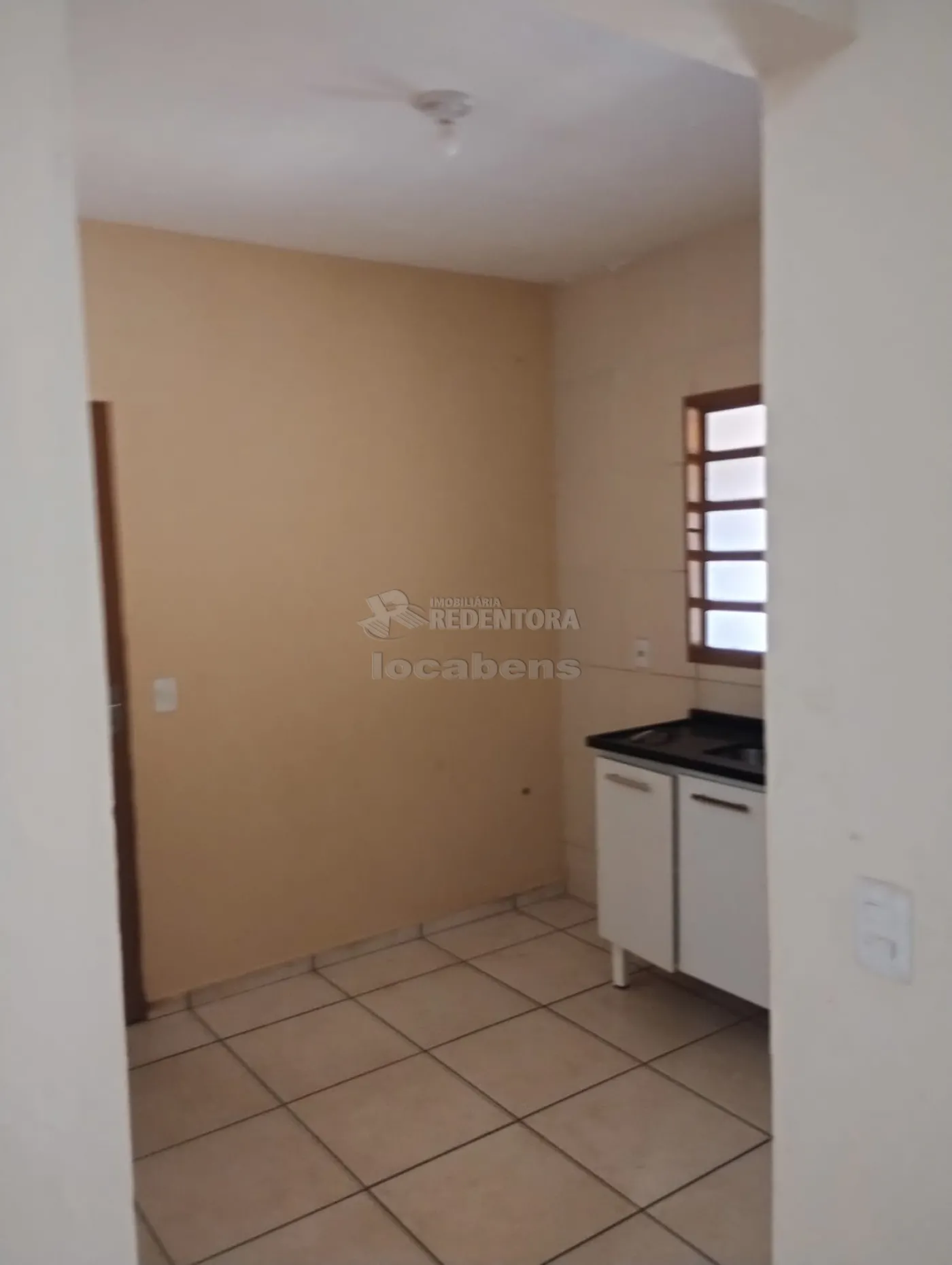 Comprar Casa / Padrão em Guapiaçu R$ 280.000,00 - Foto 4