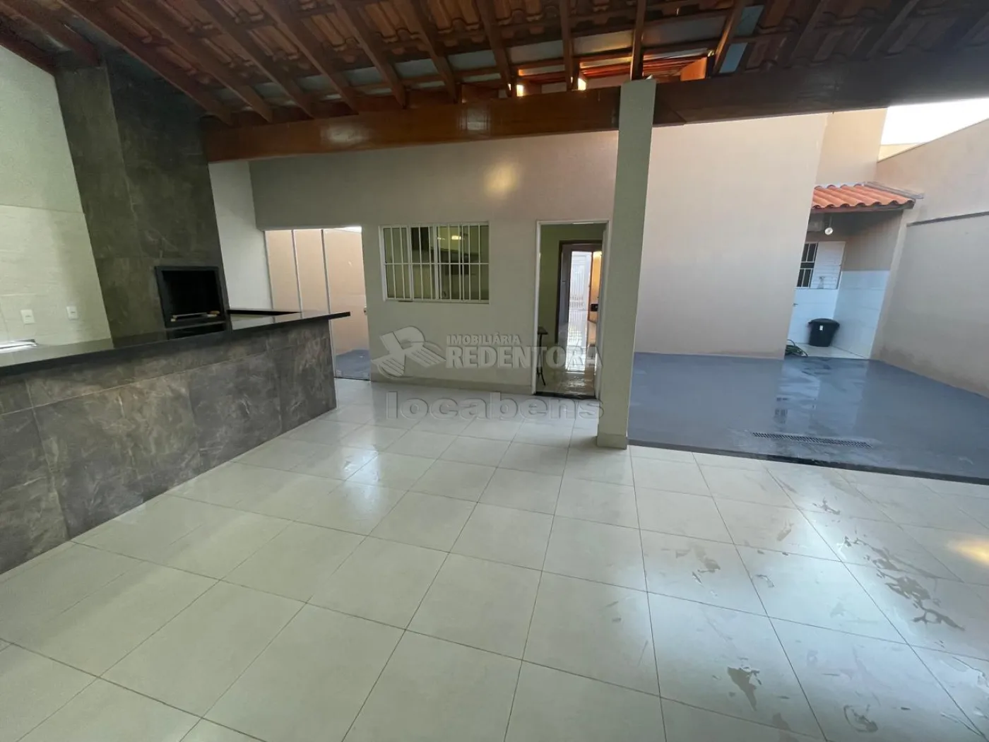 Comprar Casa / Padrão em São José do Rio Preto R$ 380.000,00 - Foto 1