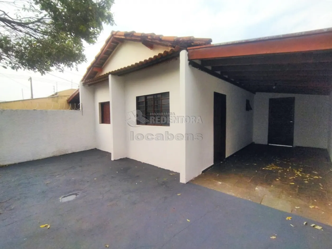 Alugar Casa / Padrão em São José do Rio Preto R$ 1.000,00 - Foto 3