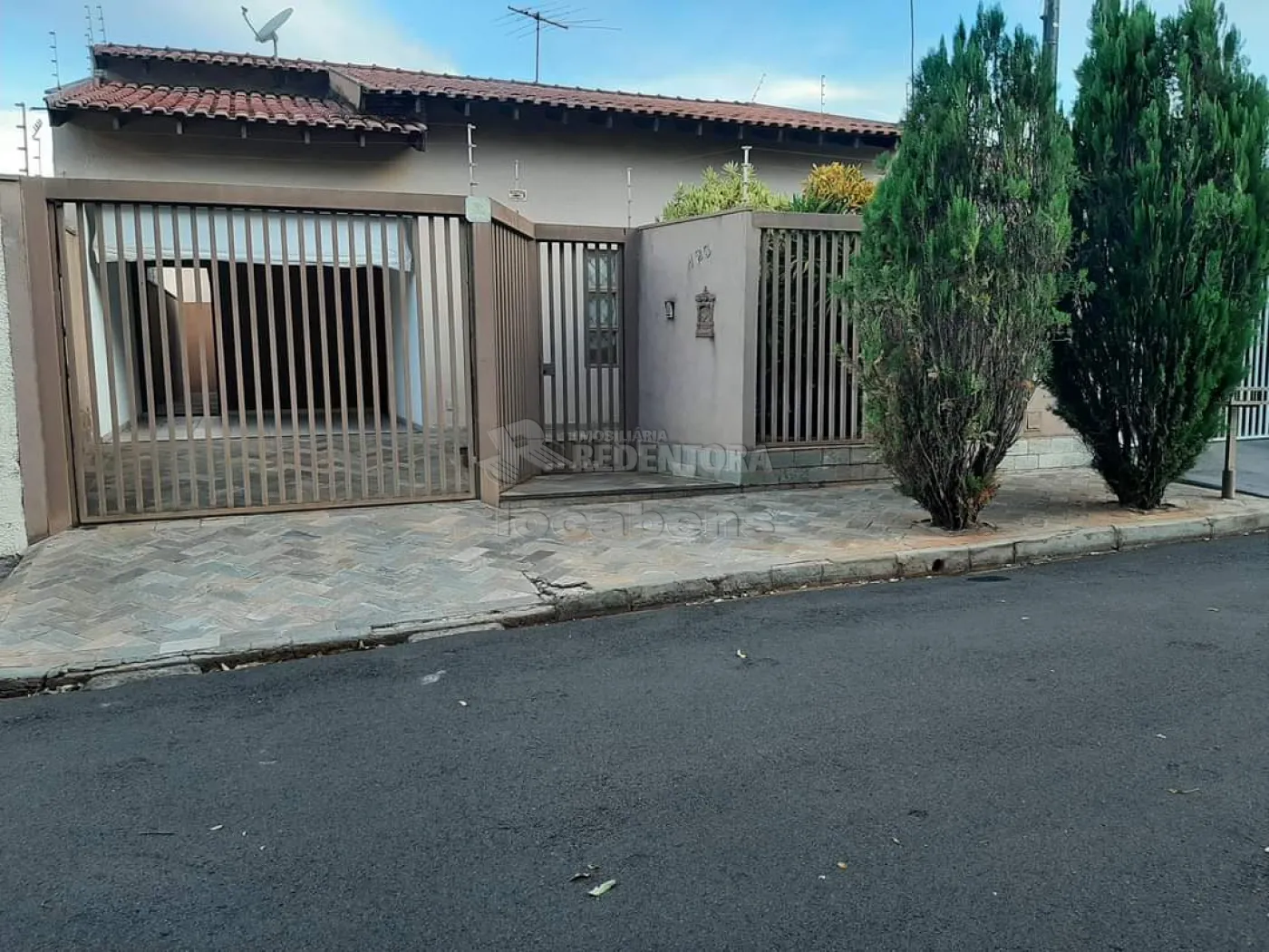 Comprar Casa / Padrão em São José do Rio Preto R$ 299.000,00 - Foto 1