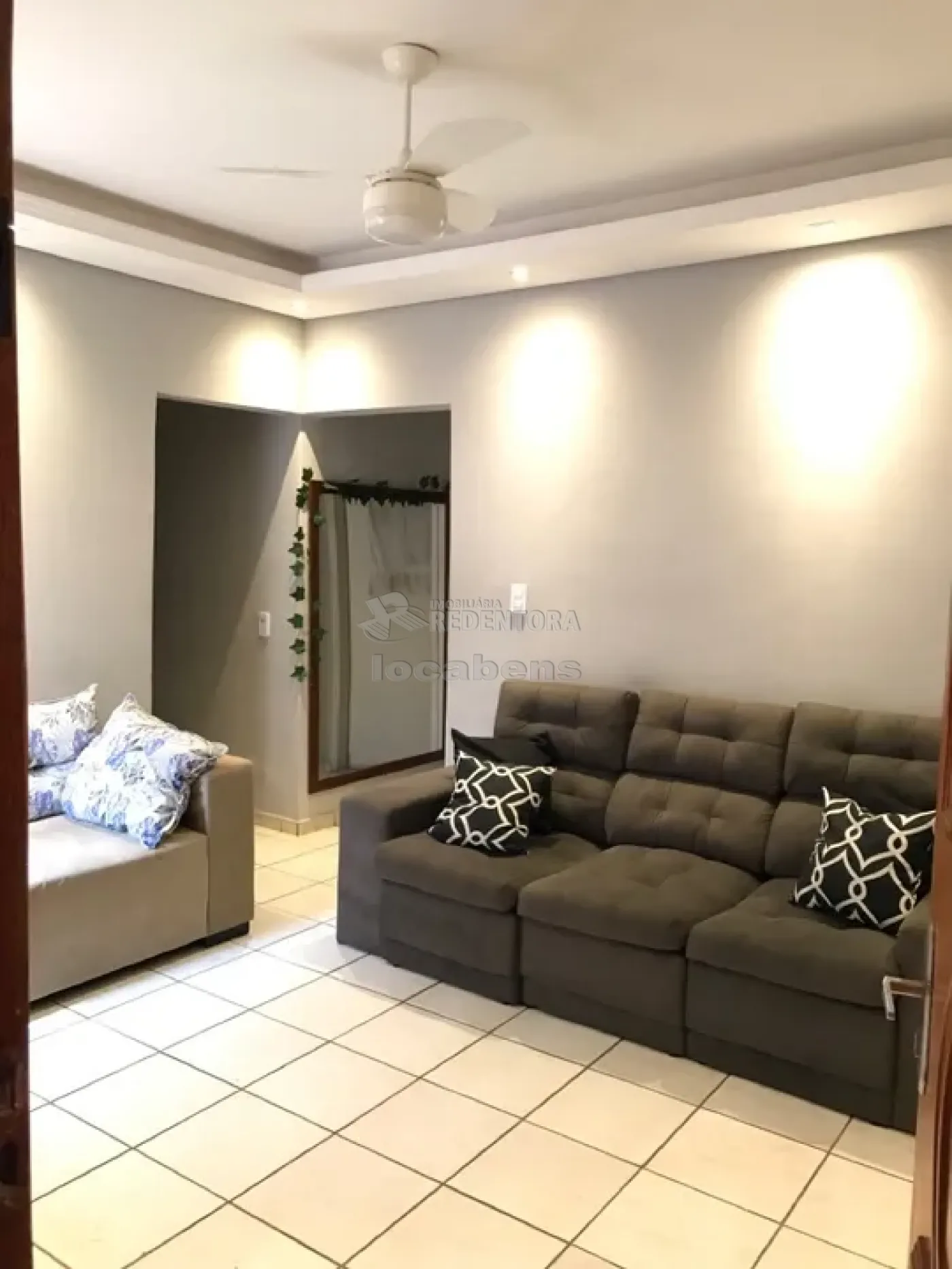 Comprar Casa / Padrão em São José do Rio Preto R$ 250.000,00 - Foto 3