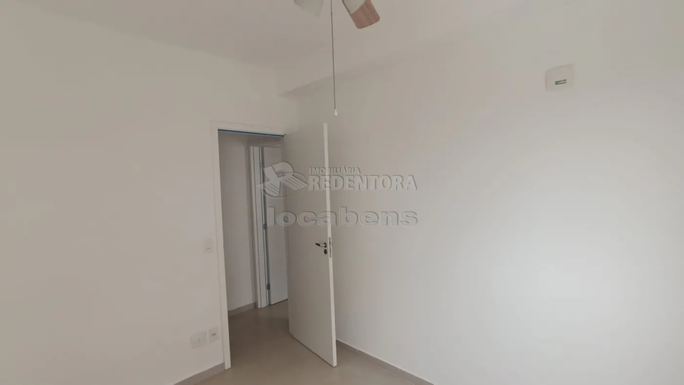 Alugar Apartamento / Padrão em São José do Rio Preto R$ 1.600,00 - Foto 7