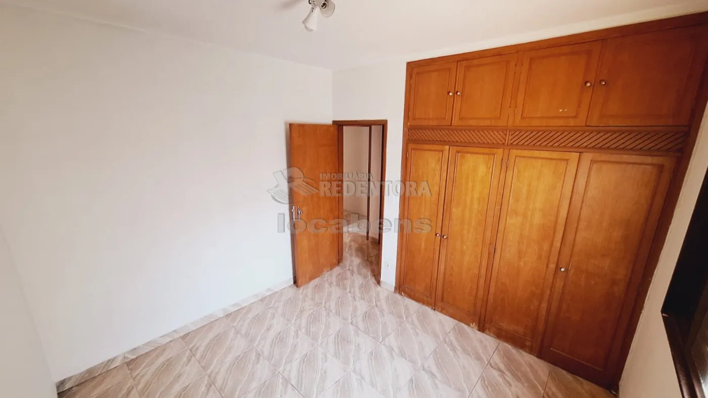 Alugar Casa / Padrão em São José do Rio Preto R$ 3.000,00 - Foto 24