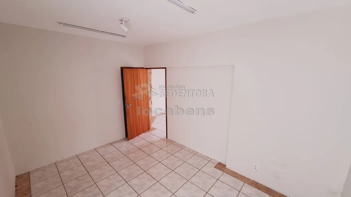 Alugar Casa / Padrão em São José do Rio Preto apenas R$ 3.000,00 - Foto 1