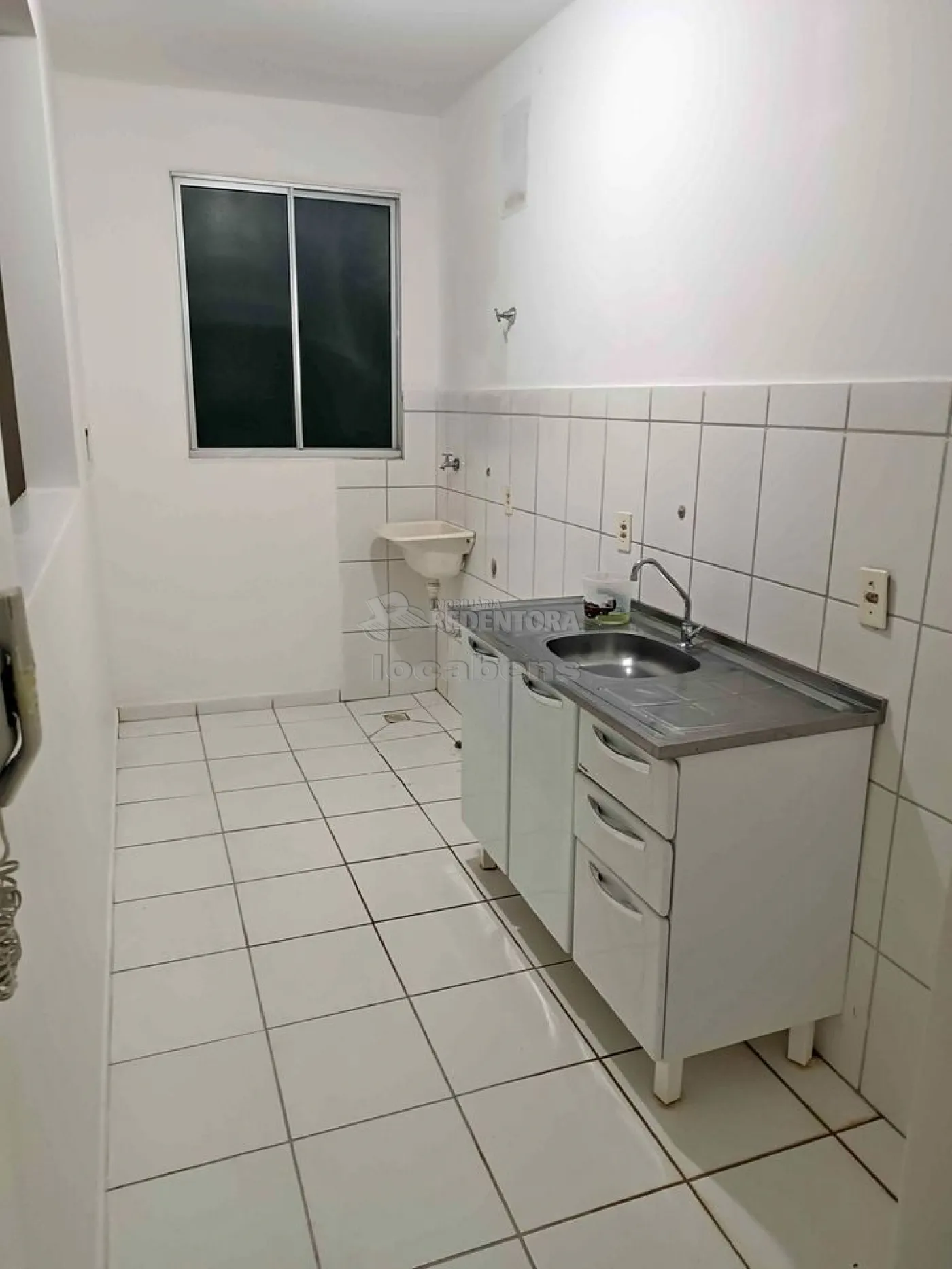 Alugar Apartamento / Padrão em São José do Rio Preto R$ 650,00 - Foto 1