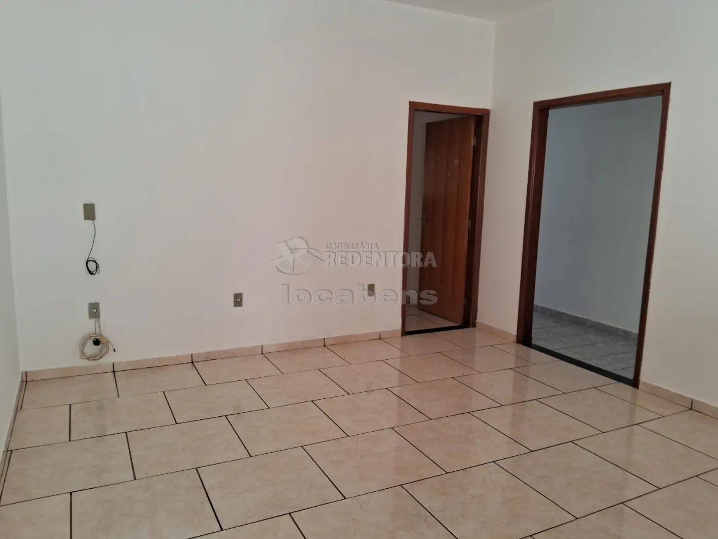 Comprar Casa / Padrão em São José do Rio Preto R$ 235.000,00 - Foto 2