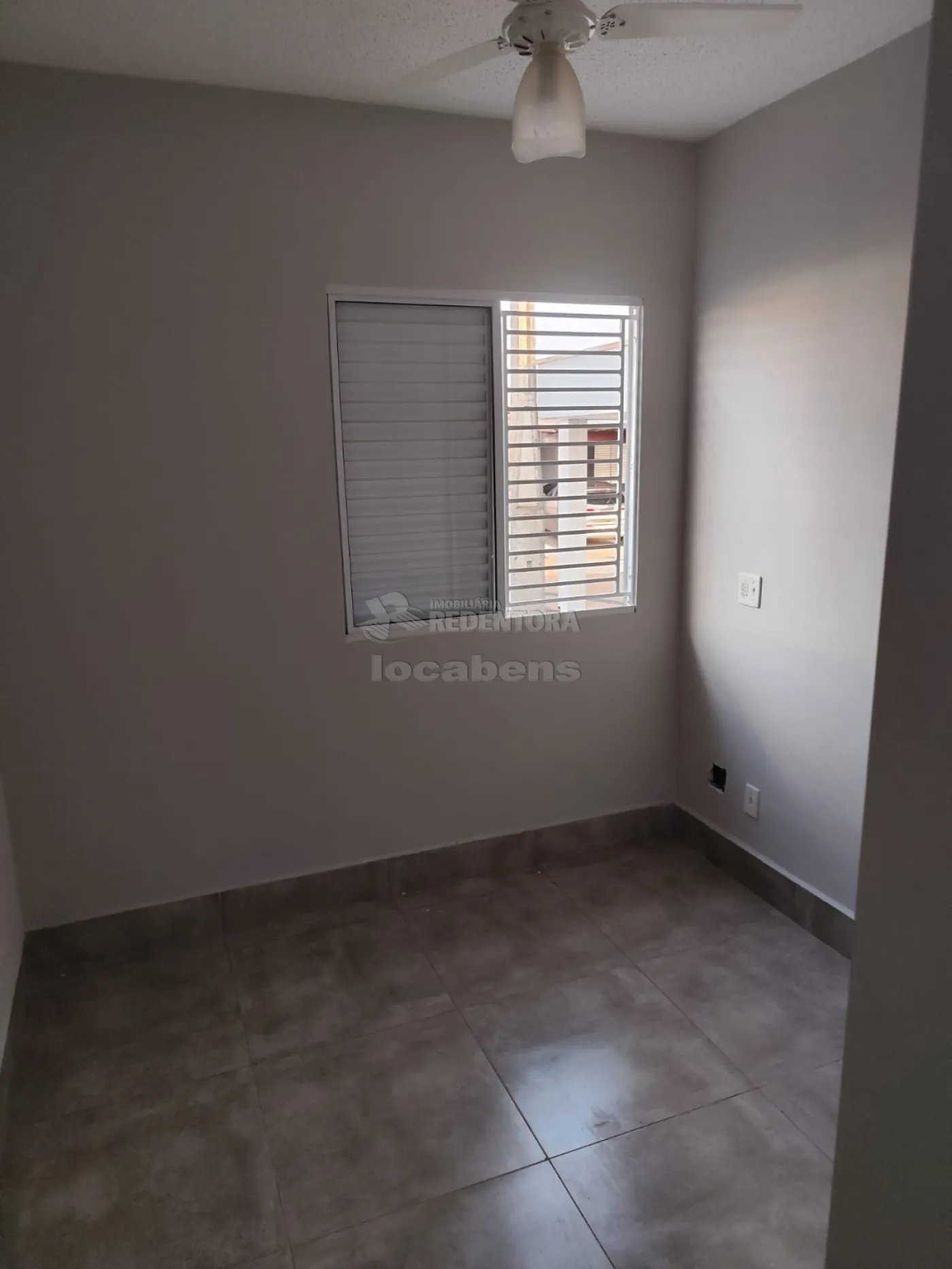 Alugar Casa / Condomínio em São José do Rio Preto R$ 1.800,00 - Foto 11