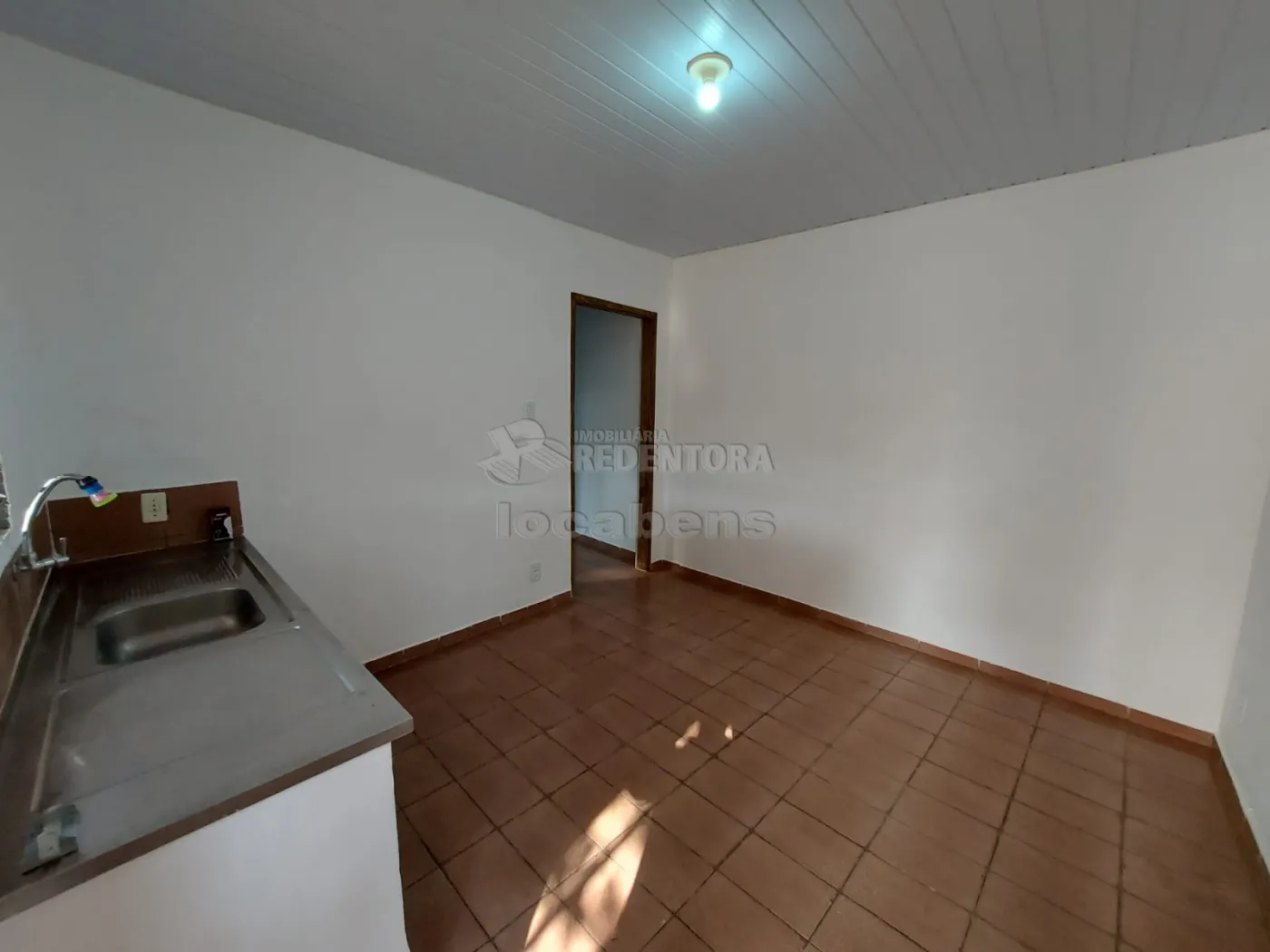 Alugar Casa / Padrão em São José do Rio Preto apenas R$ 730,00 - Foto 1