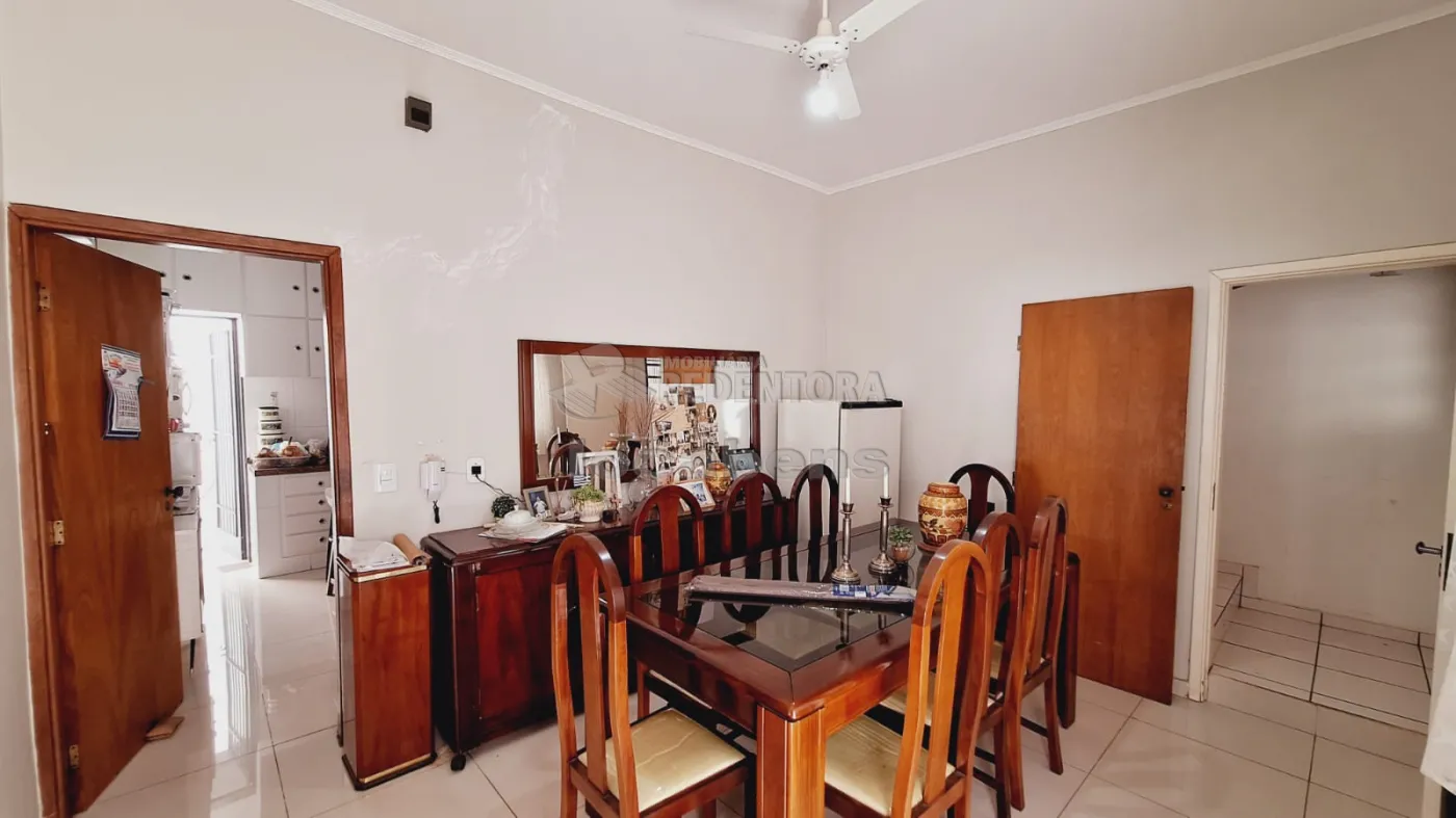 Alugar Casa / Padrão em São José do Rio Preto R$ 2.000,00 - Foto 12