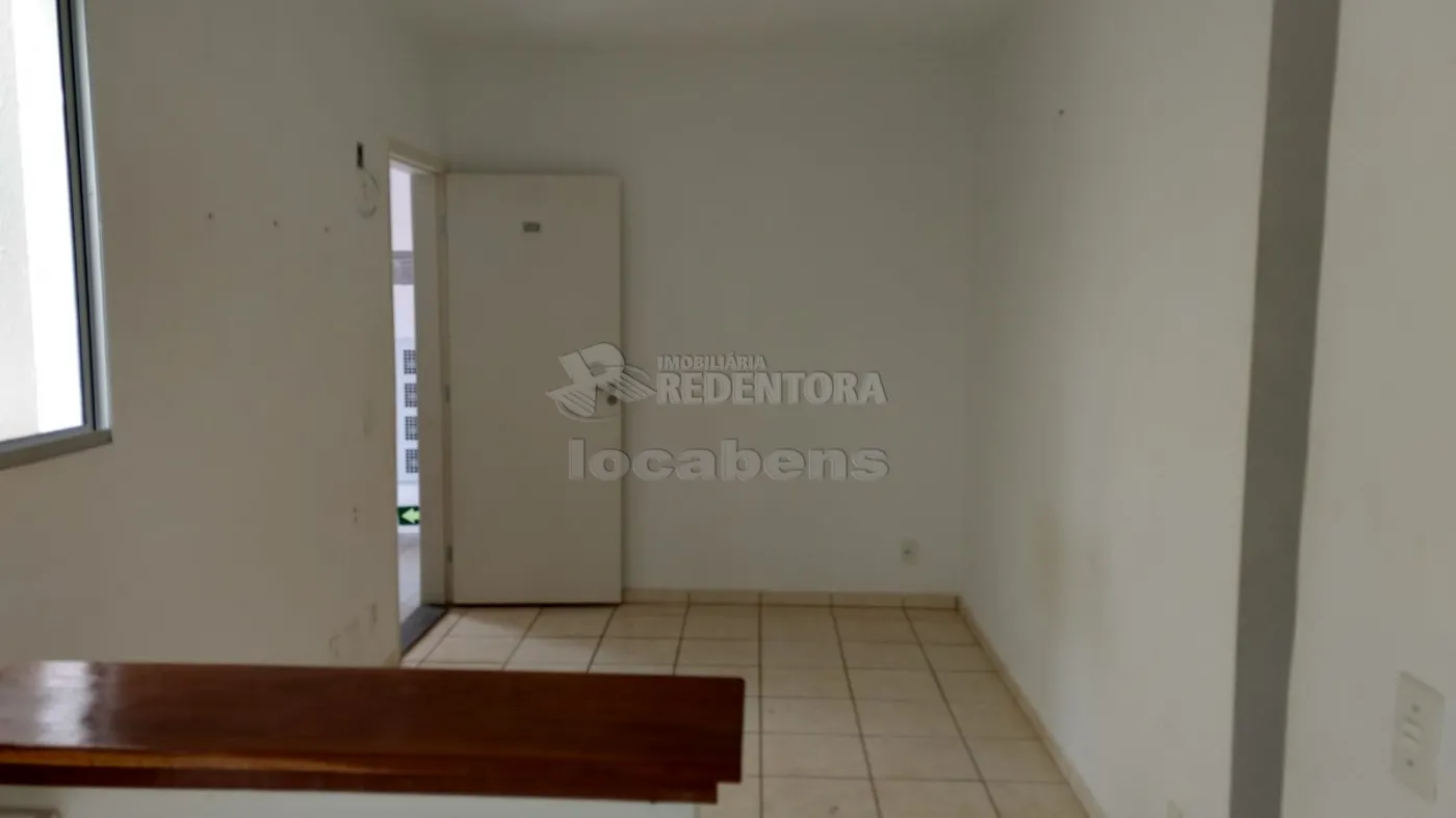 Comprar Apartamento / Padrão em São José do Rio Preto apenas R$ 180.000,00 - Foto 2