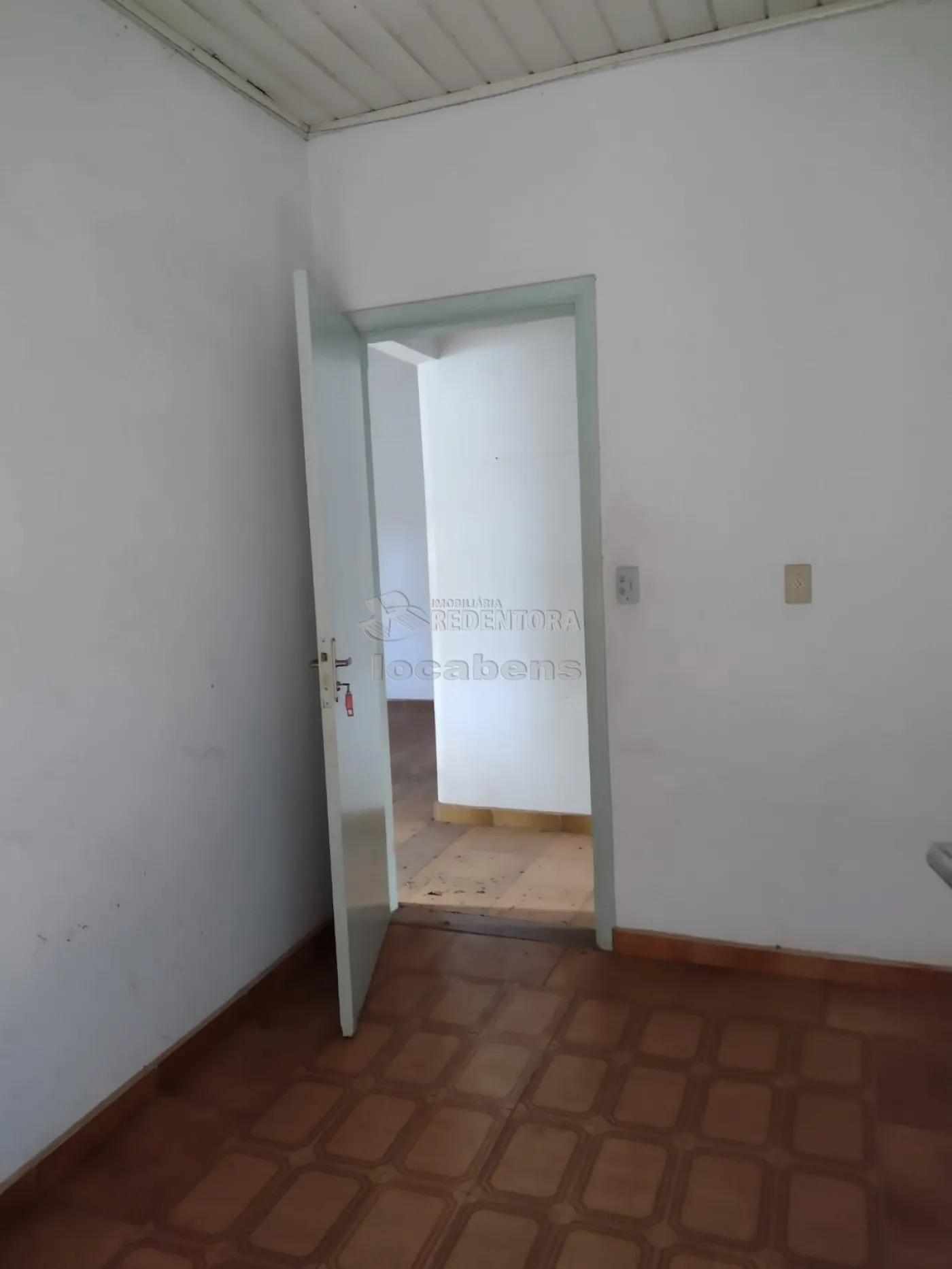 Comprar Casa / Padrão em São José do Rio Preto R$ 180.000,00 - Foto 3