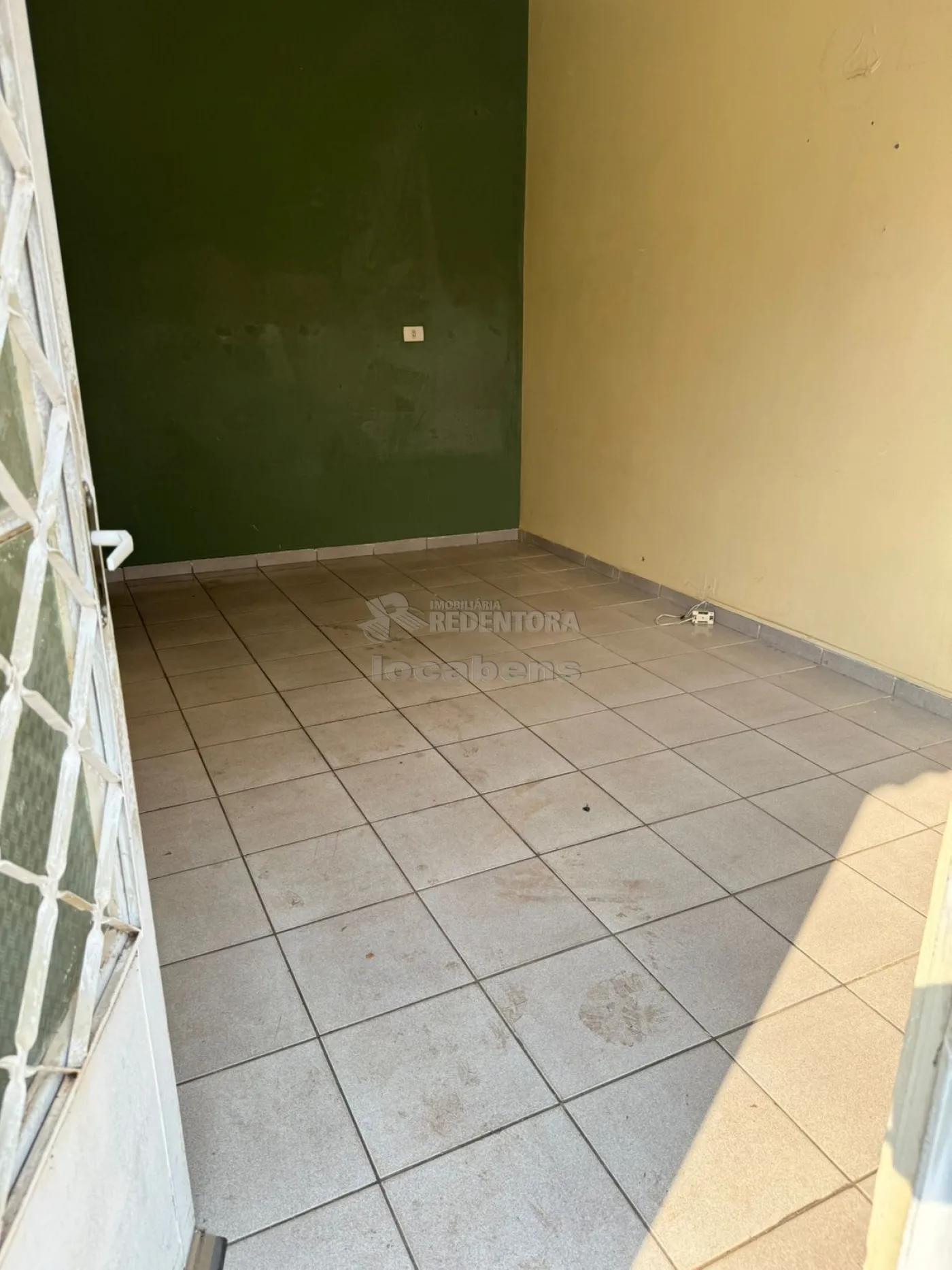 Alugar Casa / Padrão em São José do Rio Preto R$ 1.200,00 - Foto 5