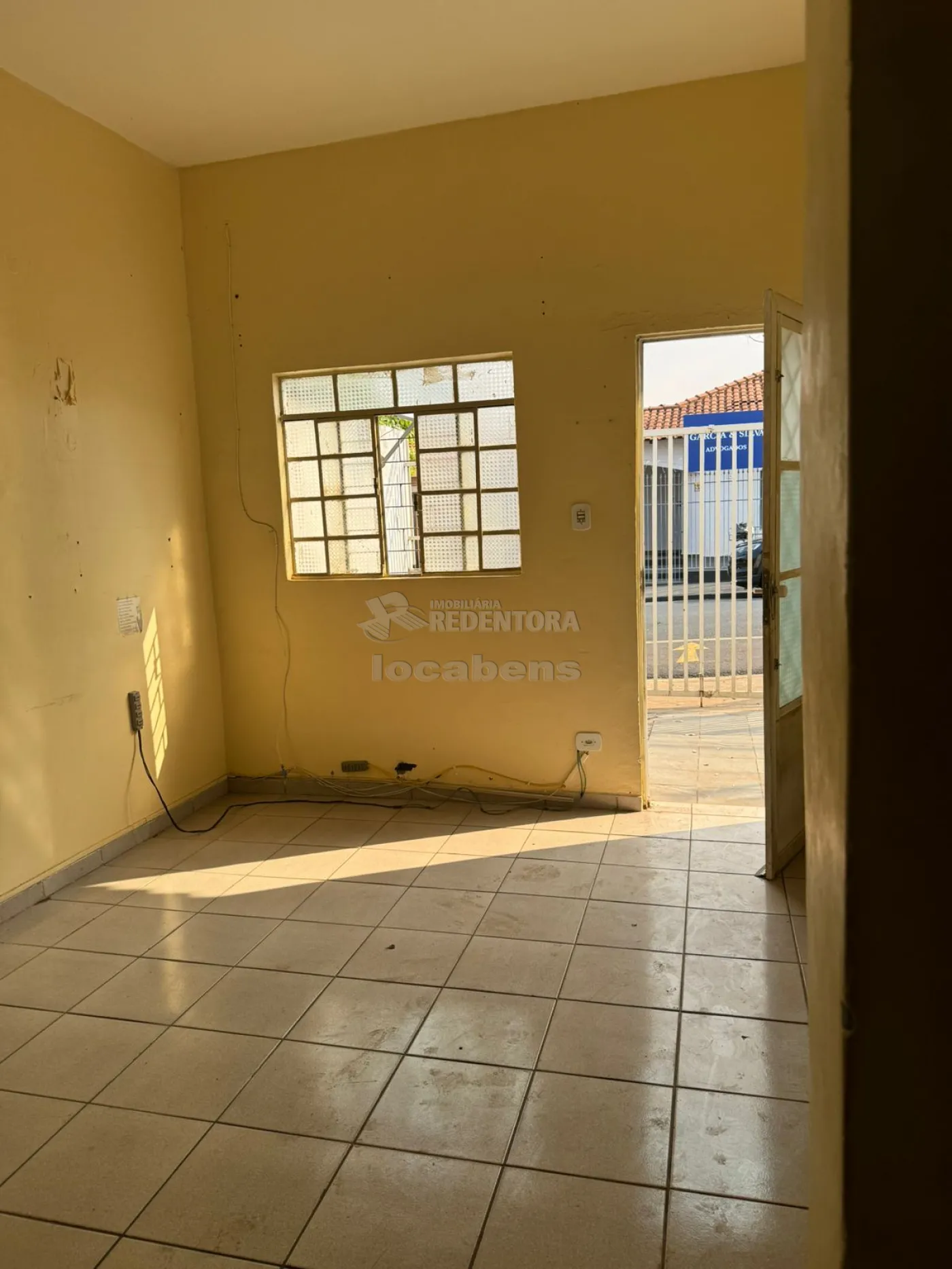 Alugar Casa / Padrão em São José do Rio Preto R$ 1.200,00 - Foto 2