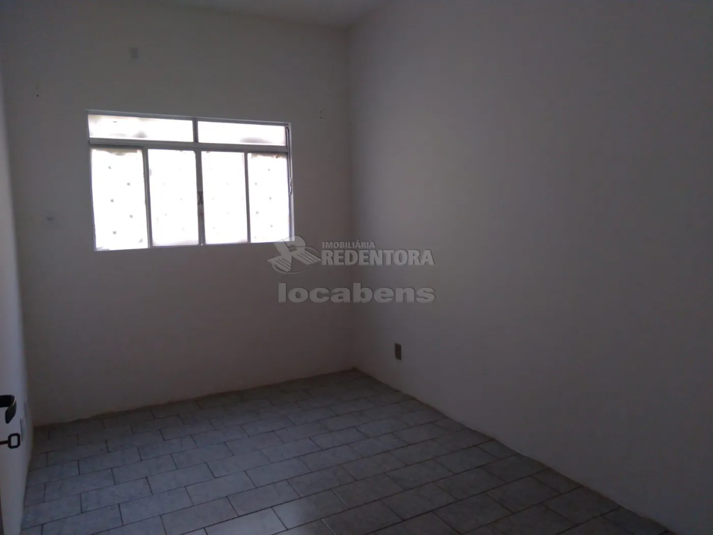 Alugar Casa / Padrão em São José do Rio Preto R$ 2.800,00 - Foto 4