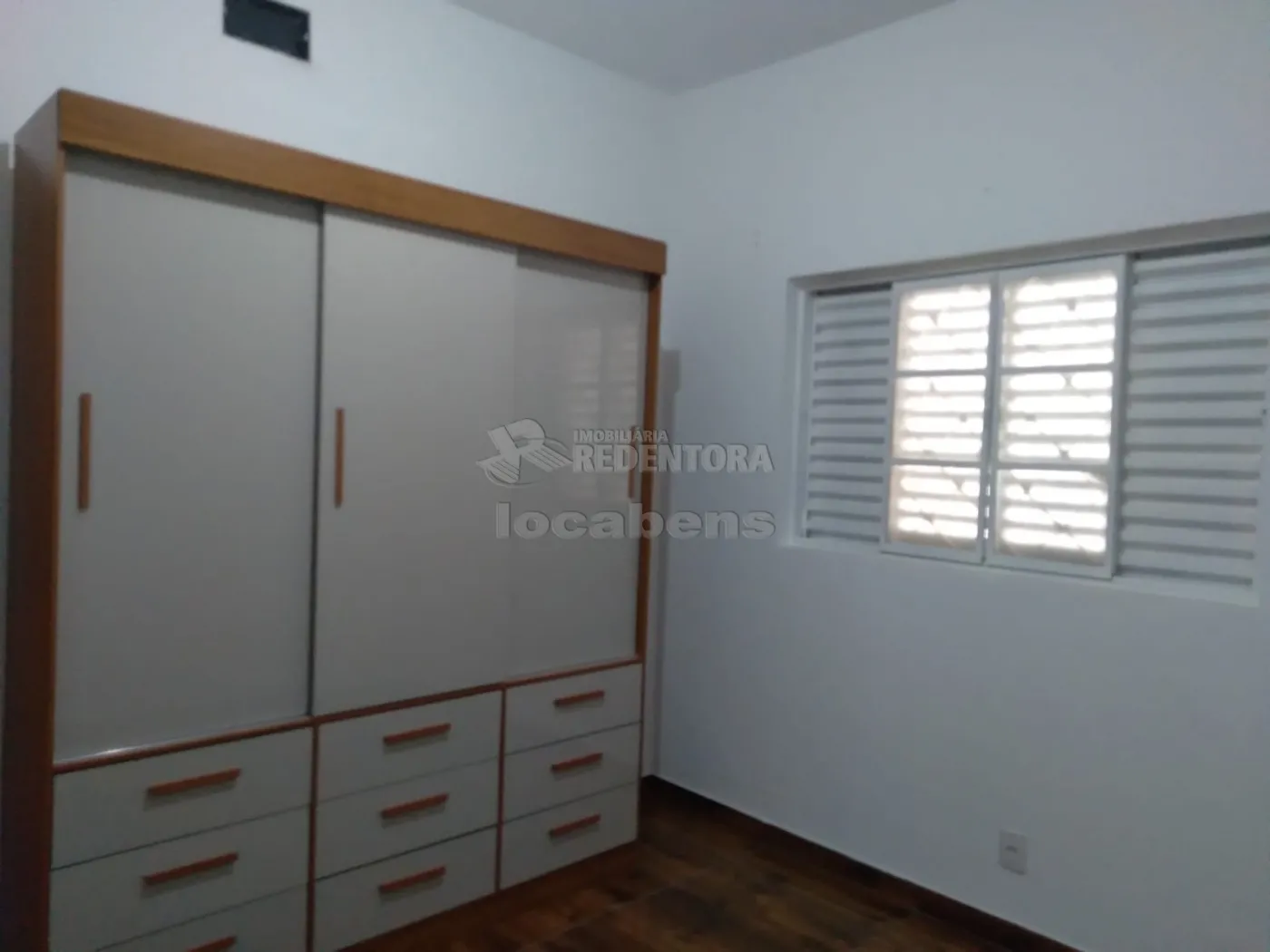 Alugar Casa / Padrão em São José do Rio Preto R$ 2.800,00 - Foto 8