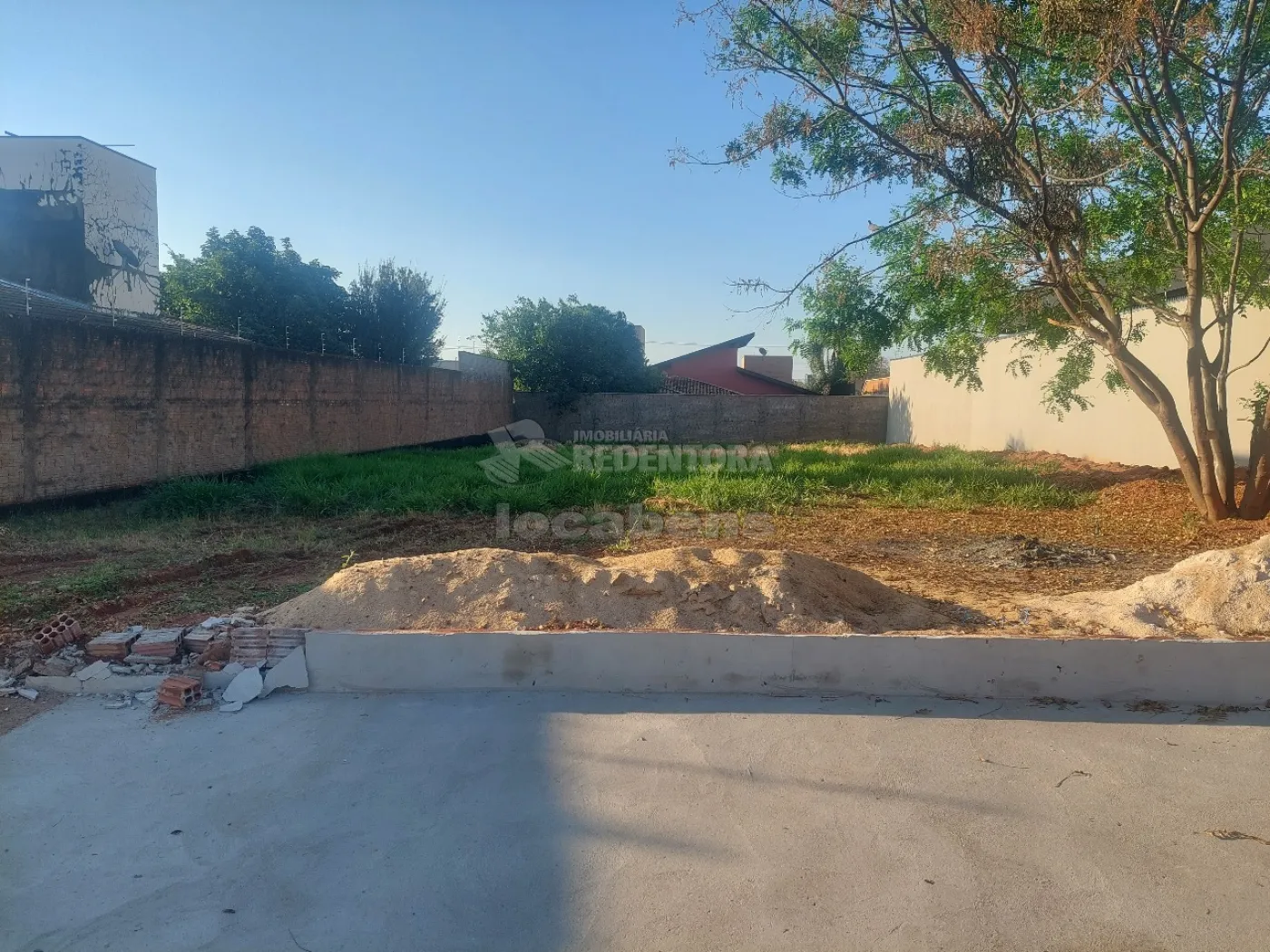 Comprar Terreno / Padrão em São José do Rio Preto R$ 560.000,00 - Foto 1