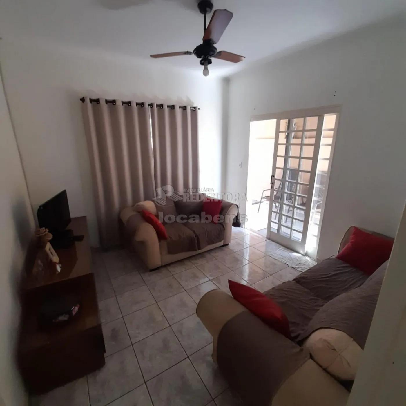 Comprar Casa / Padrão em São José do Rio Preto R$ 240.000,00 - Foto 4