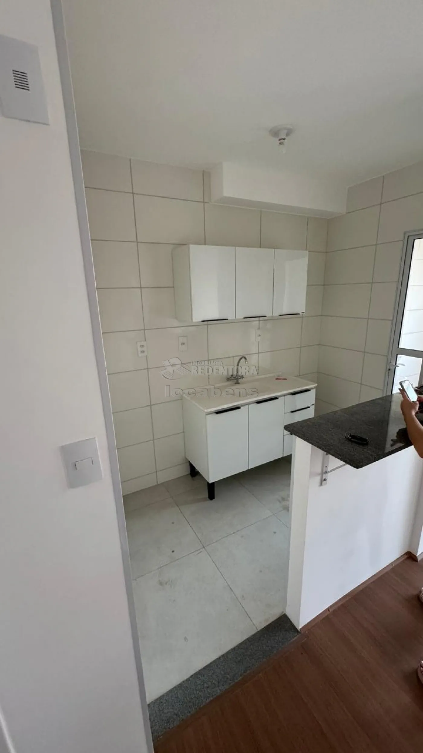 Alugar Apartamento / Padrão em São José do Rio Preto R$ 1.300,00 - Foto 2