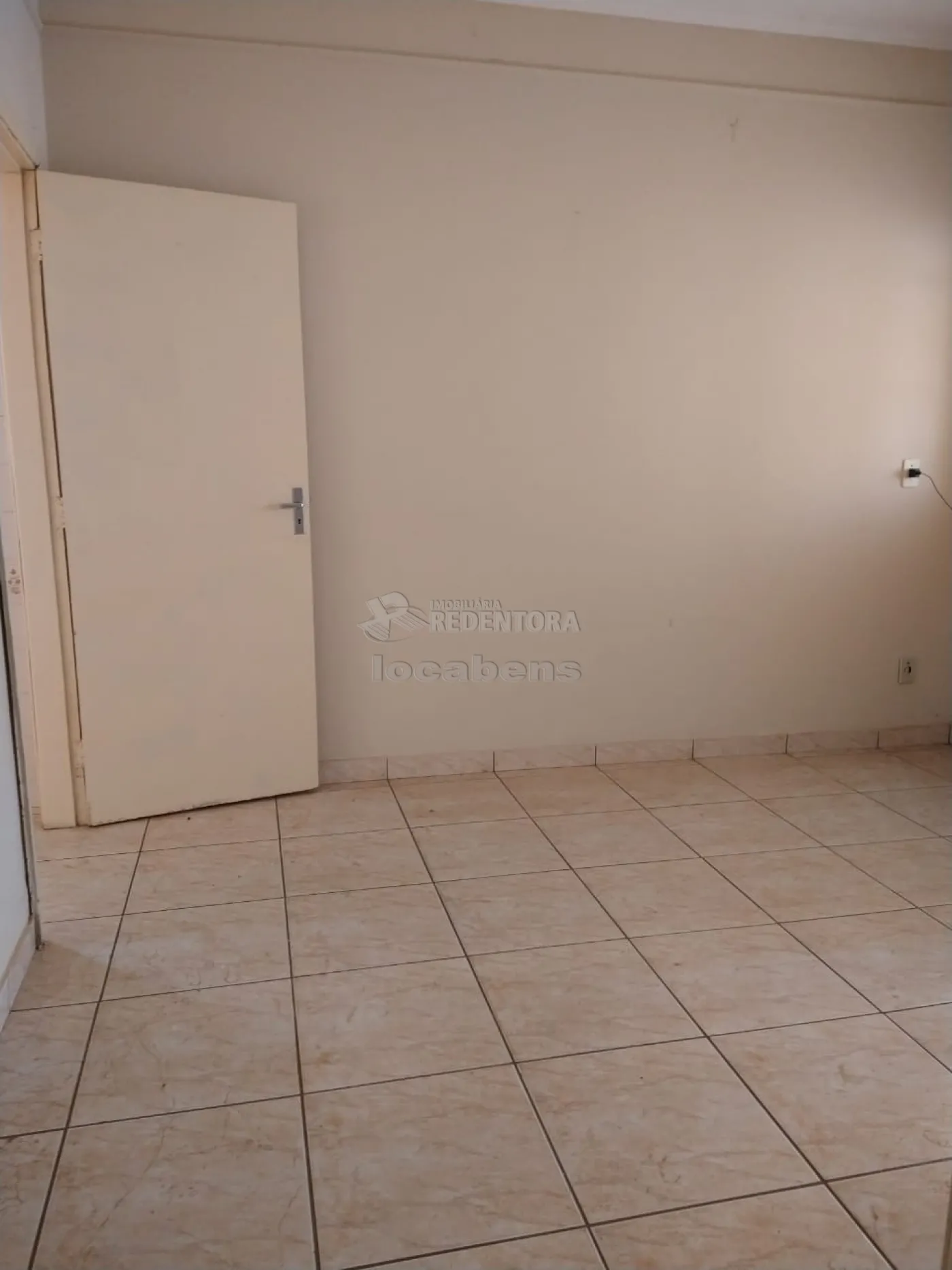 Comprar Casa / Padrão em São José do Rio Preto R$ 280.000,00 - Foto 4