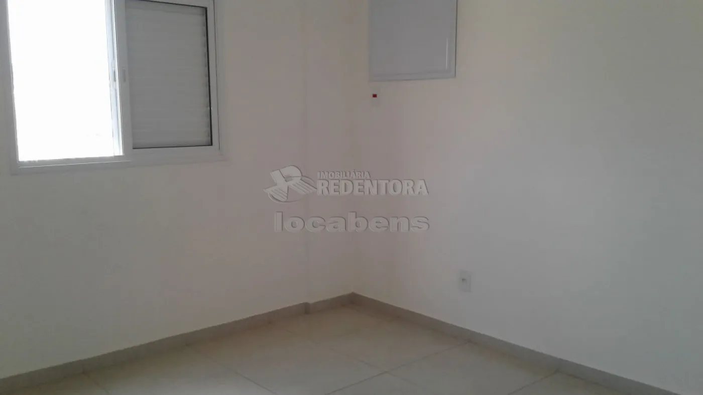 Comprar Apartamento / Padrão em São José do Rio Preto R$ 250.000,00 - Foto 18