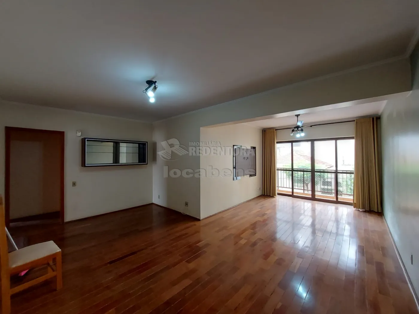 Alugar Apartamento / Padrão em São José do Rio Preto R$ 1.600,00 - Foto 1