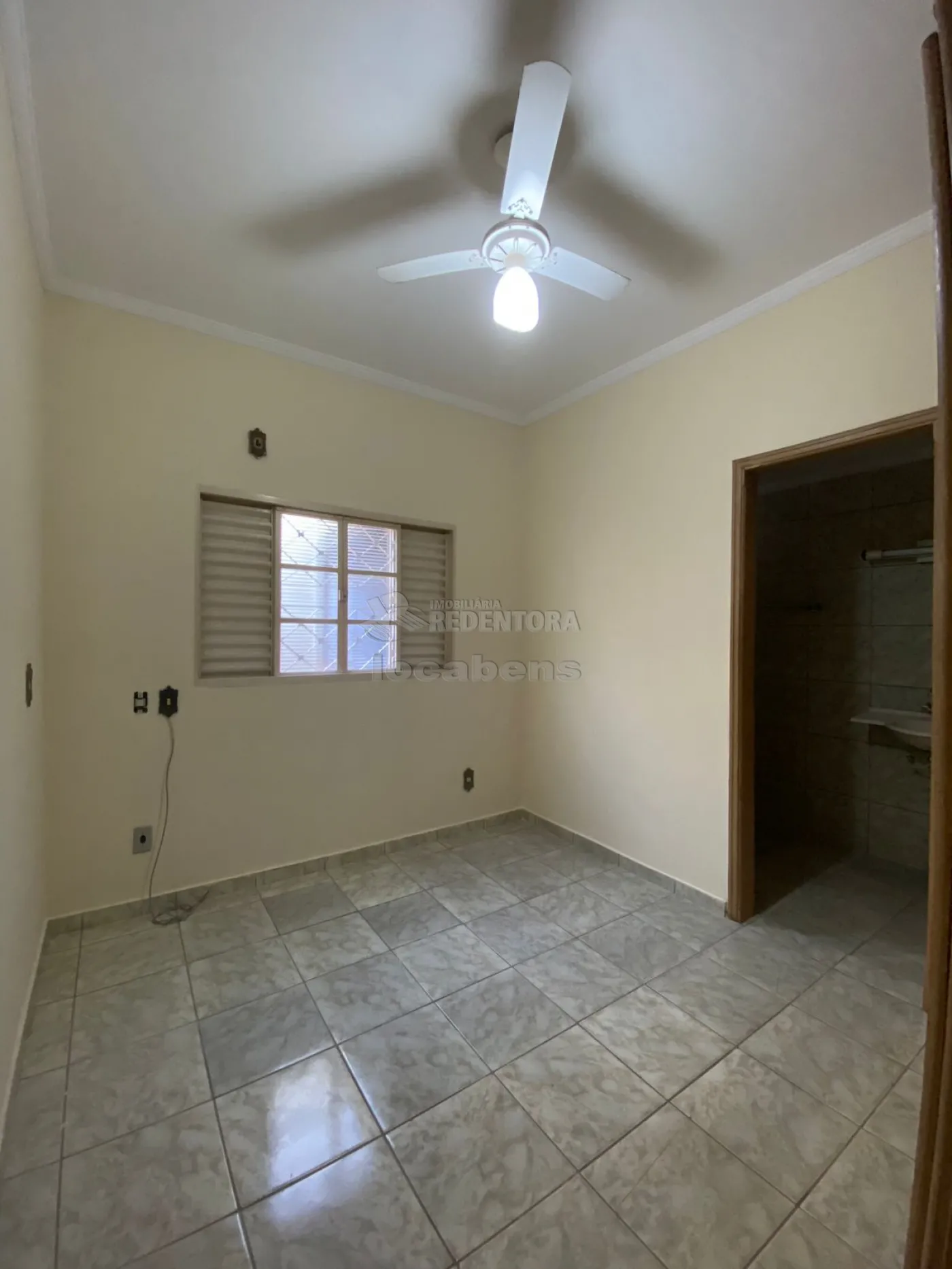 Alugar Casa / Padrão em São José do Rio Preto R$ 2.100,00 - Foto 12