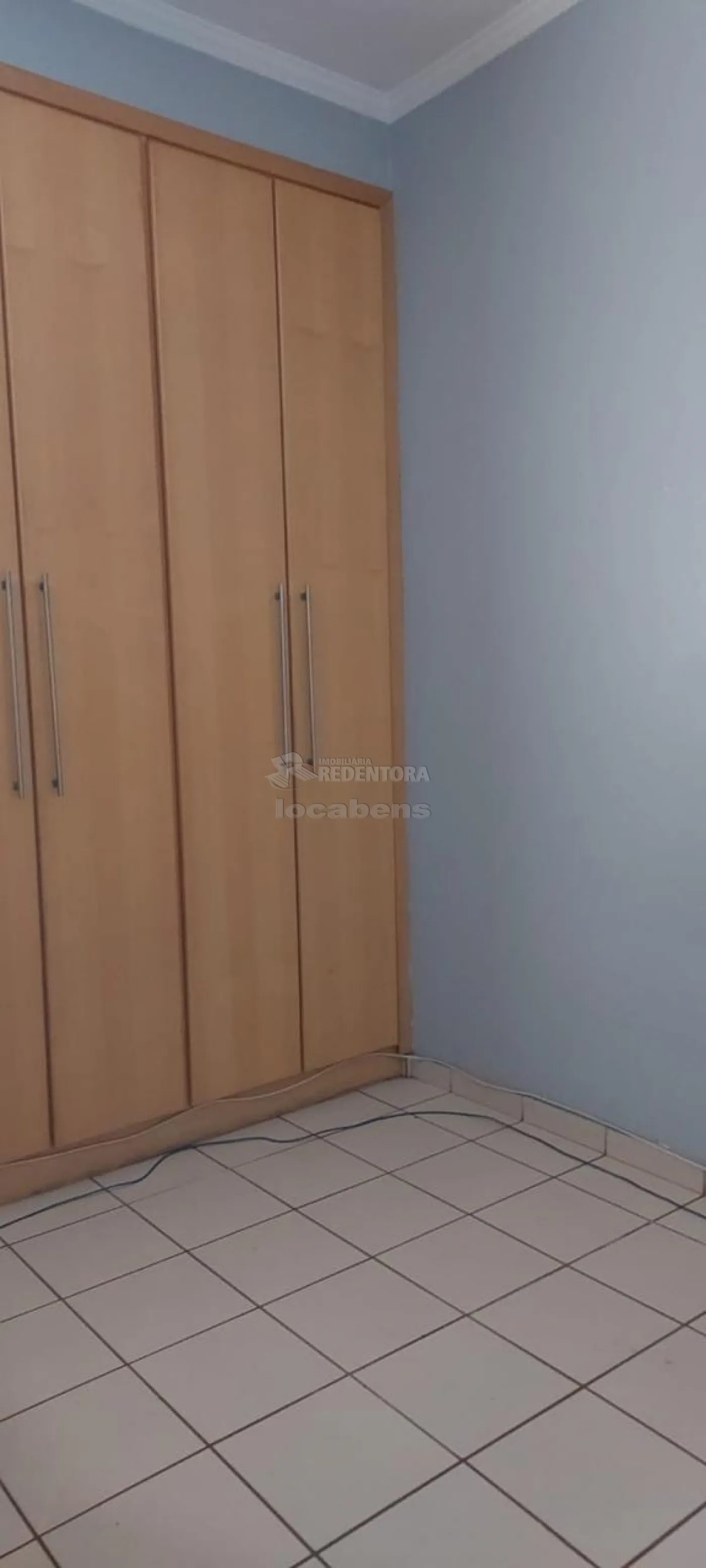 Apartamento à venda com 3 quartos, 80m² - Foto 2