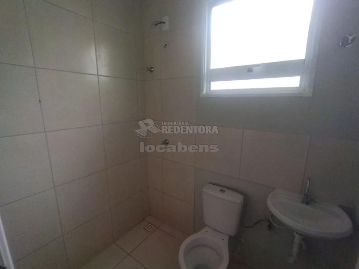 Alugar Casa / Padrão em São José do Rio Preto R$ 800,00 - Foto 11