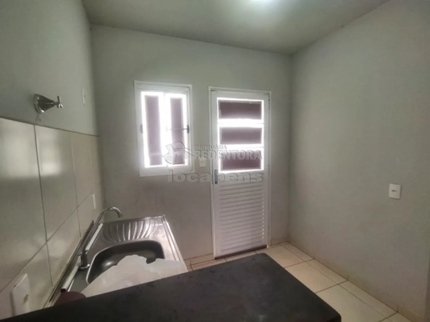 Alugar Casa / Padrão em São José do Rio Preto R$ 800,00 - Foto 7