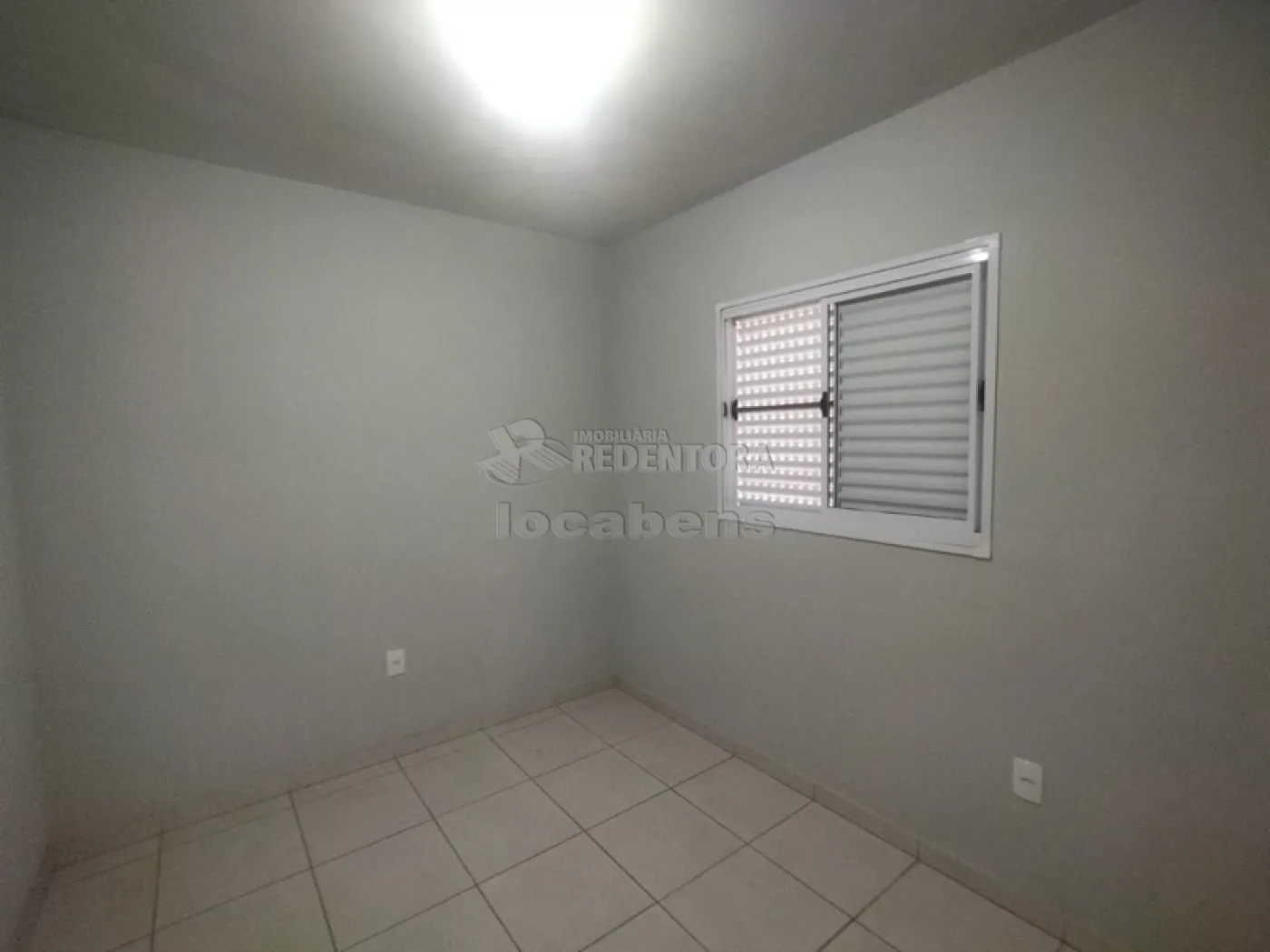 Alugar Casa / Padrão em São José do Rio Preto R$ 800,00 - Foto 10