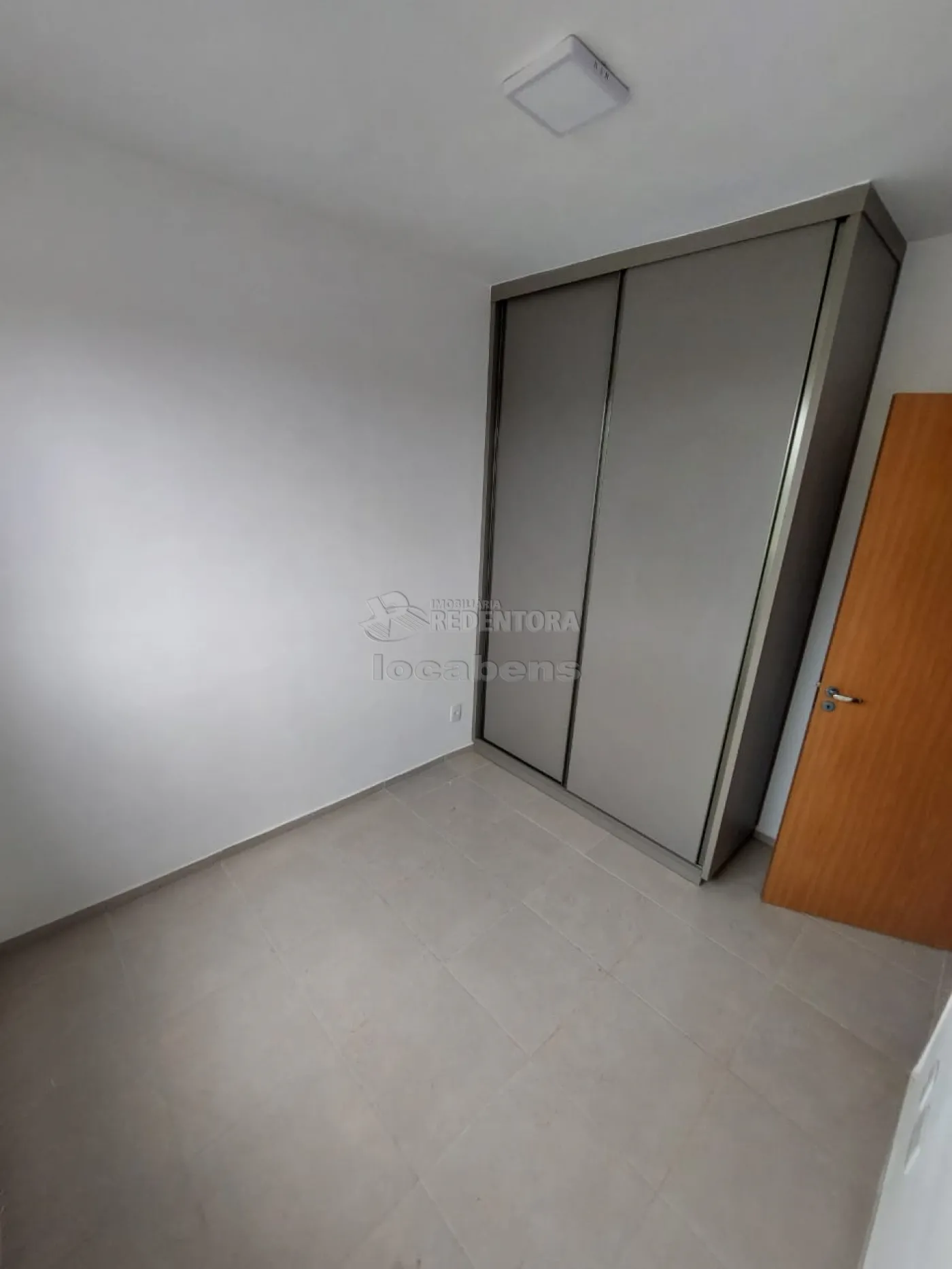 Alugar Apartamento / Padrão em São José do Rio Preto R$ 1.400,00 - Foto 4