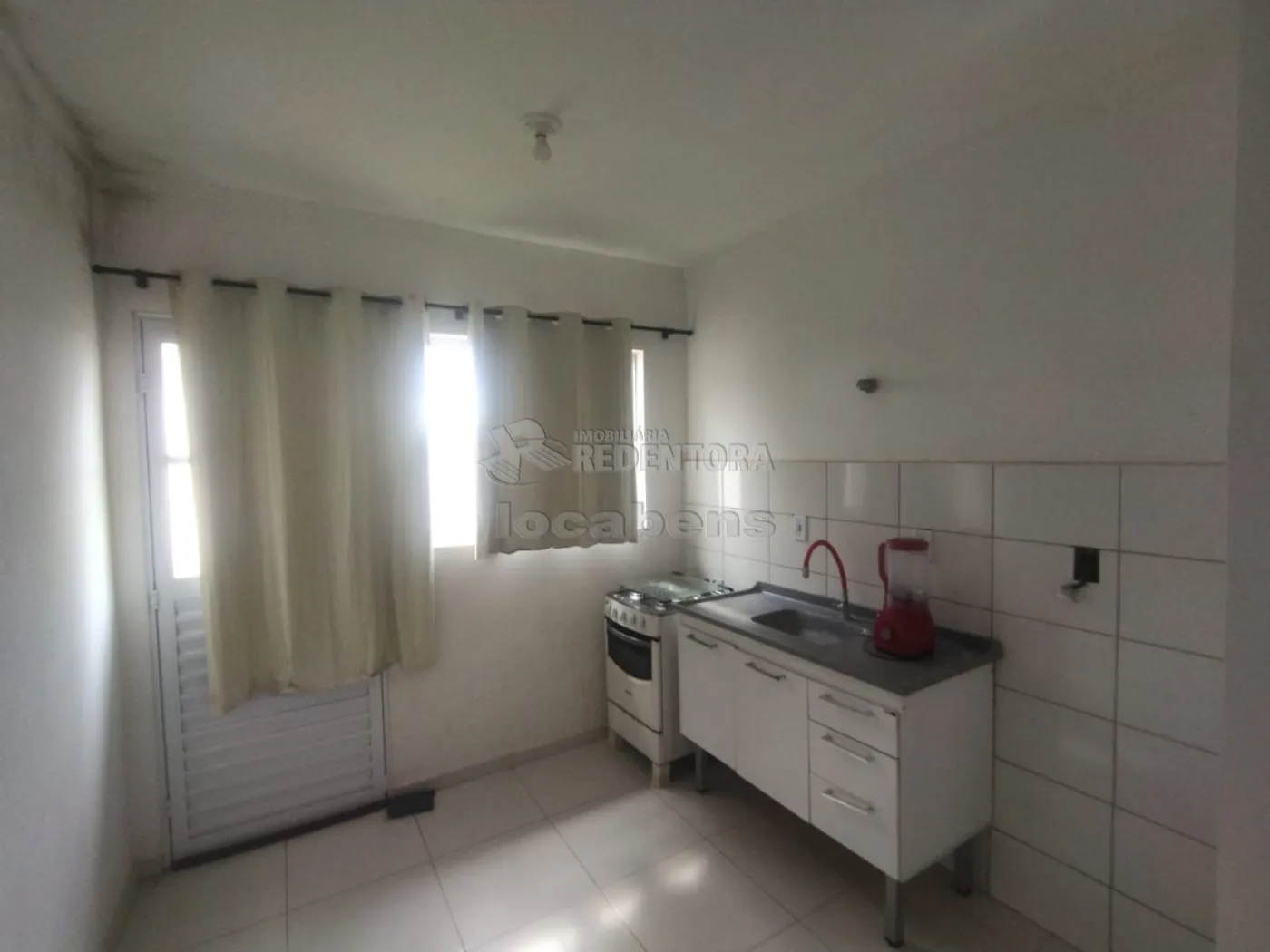 Comprar Casa / Padrão em São José do Rio Preto R$ 190.000,00 - Foto 6