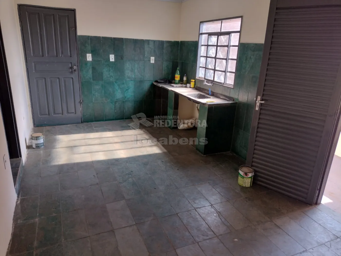 Alugar Casa / Padrão em São José do Rio Preto R$ 1.200,00 - Foto 2