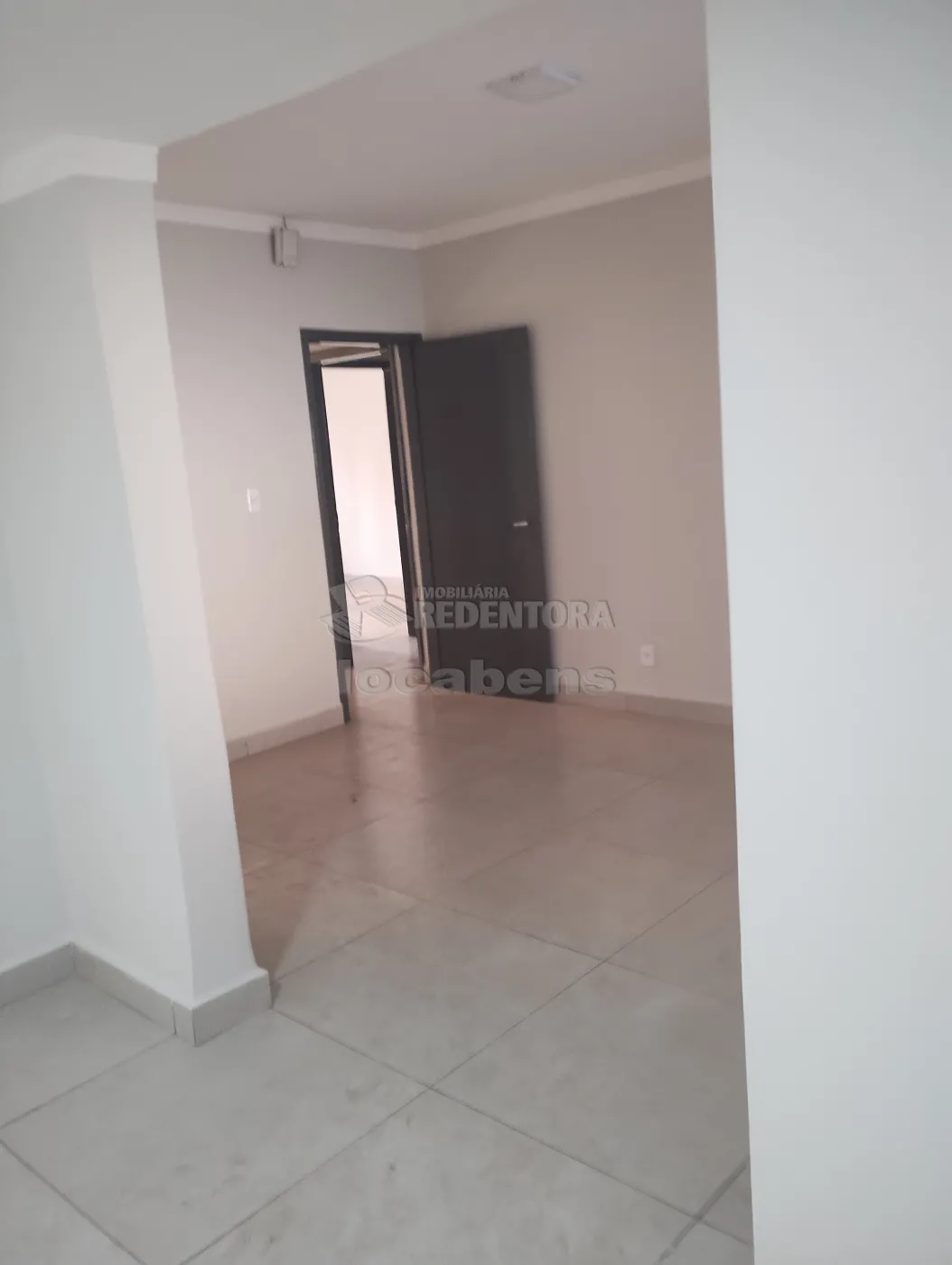 Comprar Casa / Padrão em São José do Rio Preto R$ 450.000,00 - Foto 6