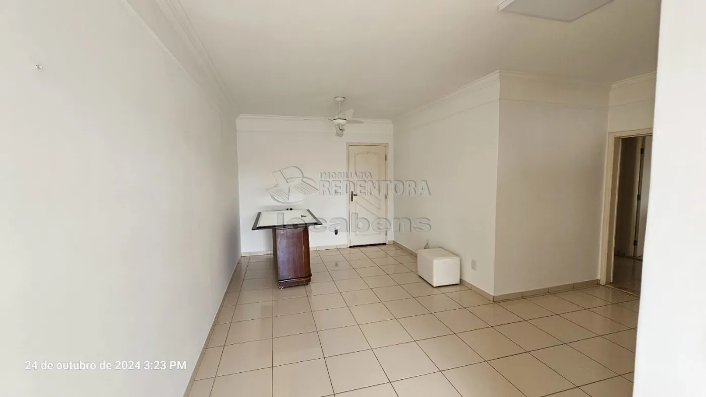 Alugar Apartamento / Padrão em São José do Rio Preto R$ 1.300,00 - Foto 4