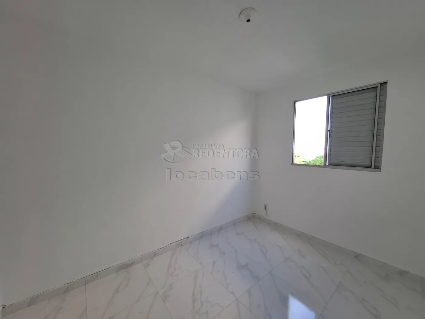 Alugar Apartamento / Padrão em São José do Rio Preto R$ 1.000,00 - Foto 4