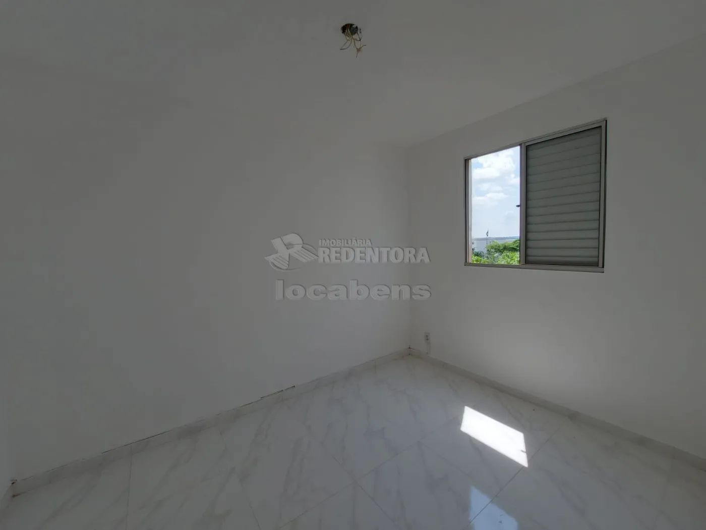 Alugar Apartamento / Padrão em São José do Rio Preto R$ 1.000,00 - Foto 5