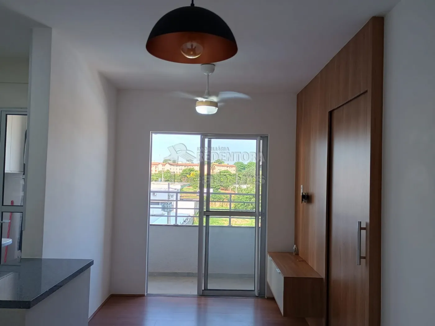 Alugar Apartamento / Padrão em São José do Rio Preto R$ 1.800,00 - Foto 1