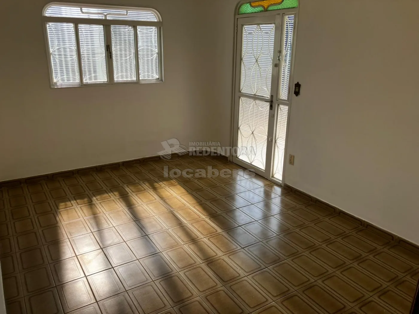 Comprar Casa / Padrão em São José do Rio Preto R$ 400.000,00 - Foto 3