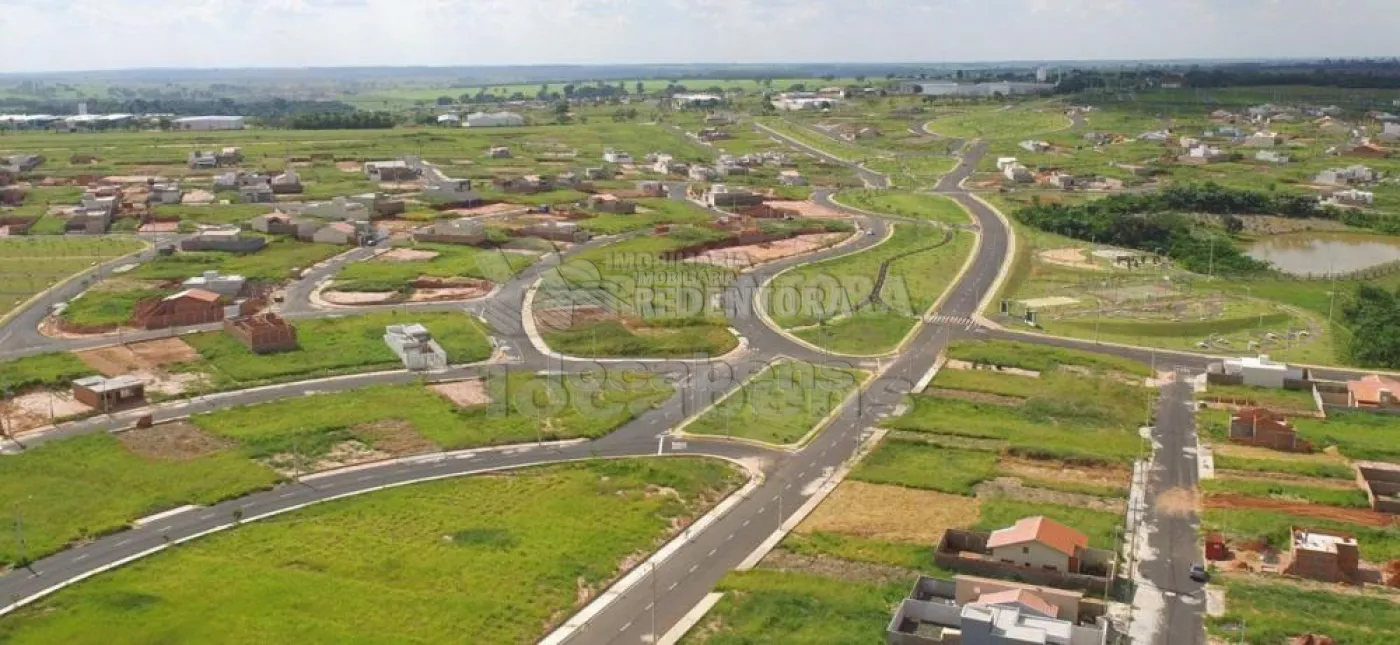 Comprar Terreno / Padrão em Mirassol R$ 90.000,00 - Foto 3