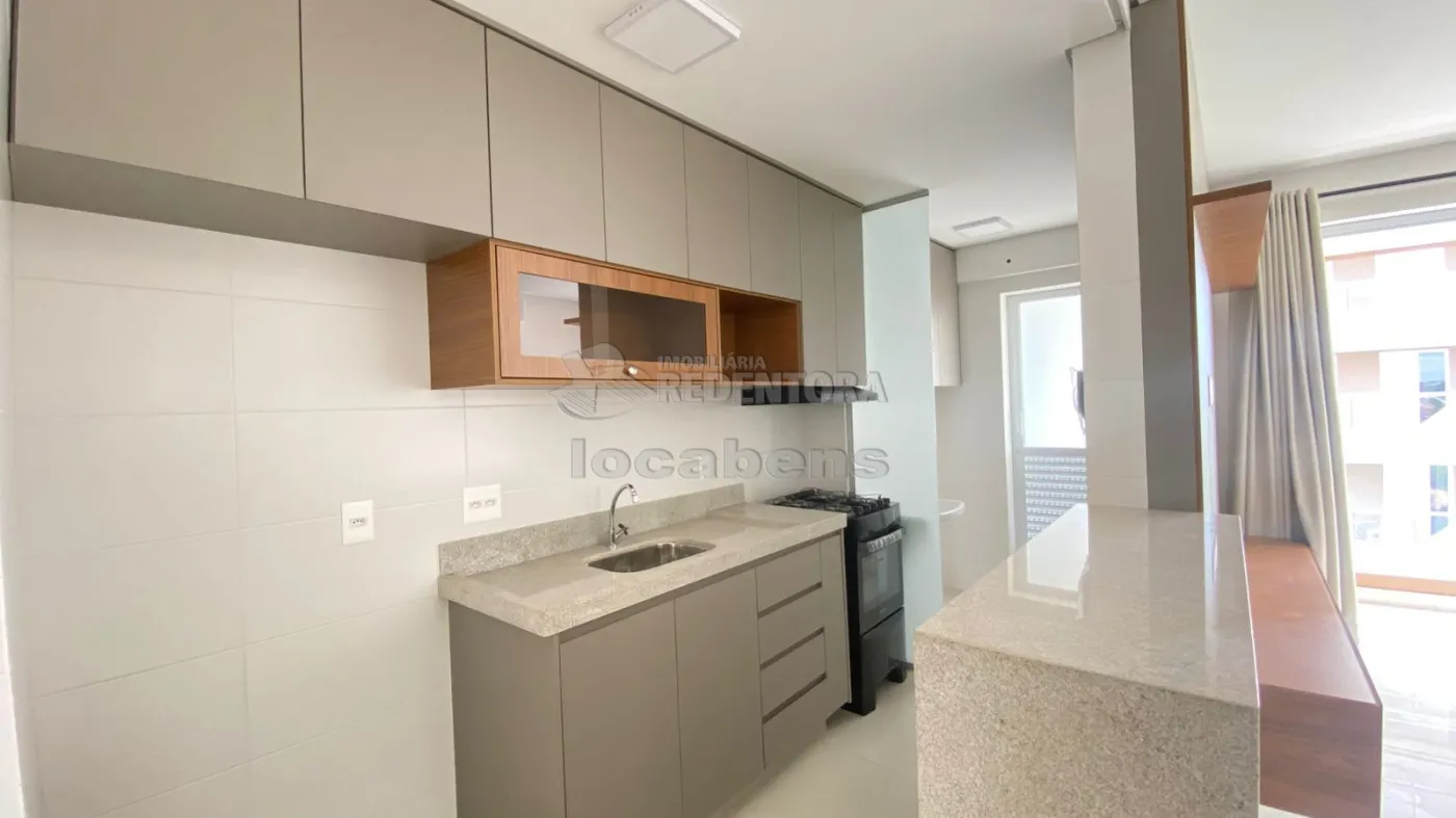 Alugar Apartamento / Padrão em São José do Rio Preto R$ 3.500,00 - Foto 2