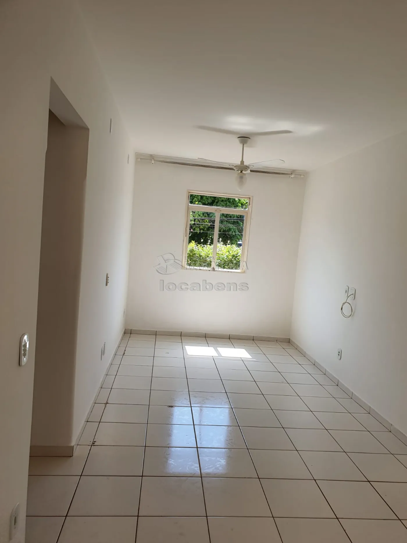 Alugar Apartamento / Padrão em São José do Rio Preto R$ 850,00 - Foto 4